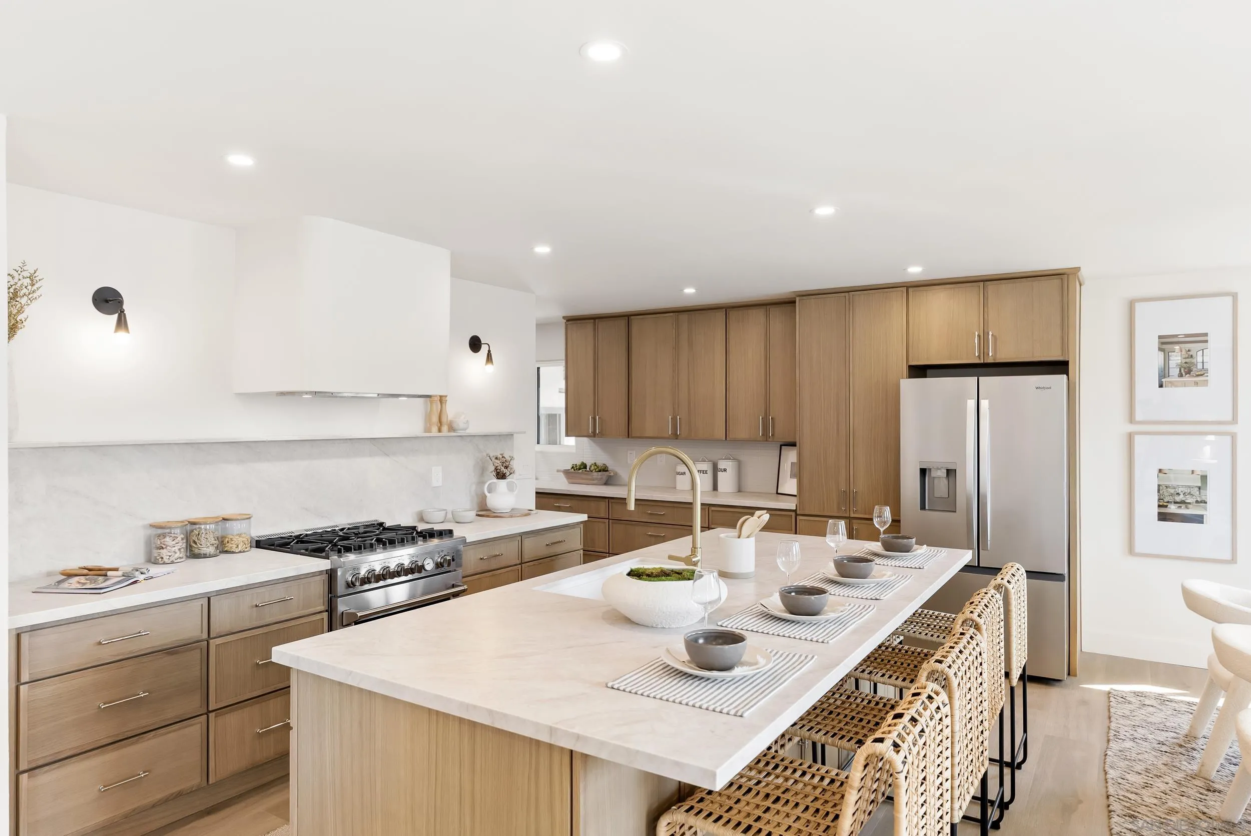 https://cdn.realtyfeed.com/cdn/127/260003441/4270ab94fdf9085bf51e2f5c08700ee6.webp