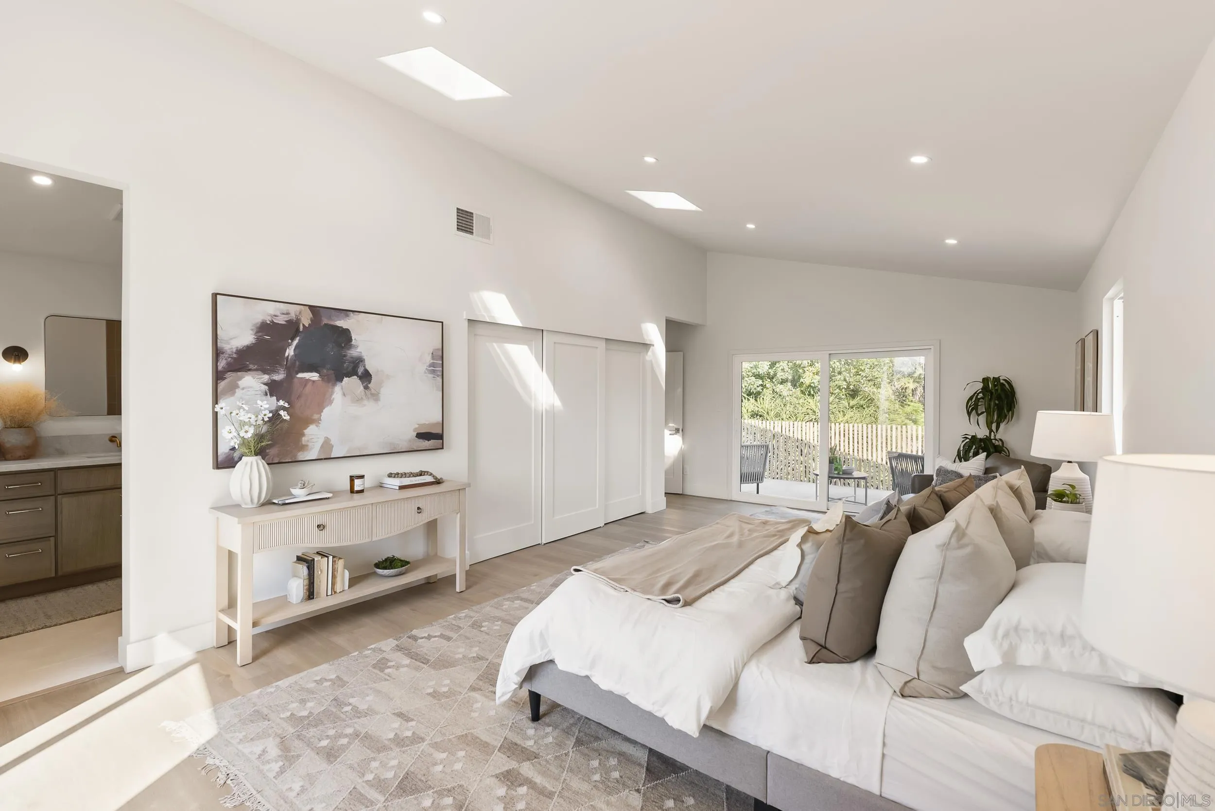 https://cdn.realtyfeed.com/cdn/127/260003441/9501c5bcb3a3d3d75e9acc9d272067ef.webp