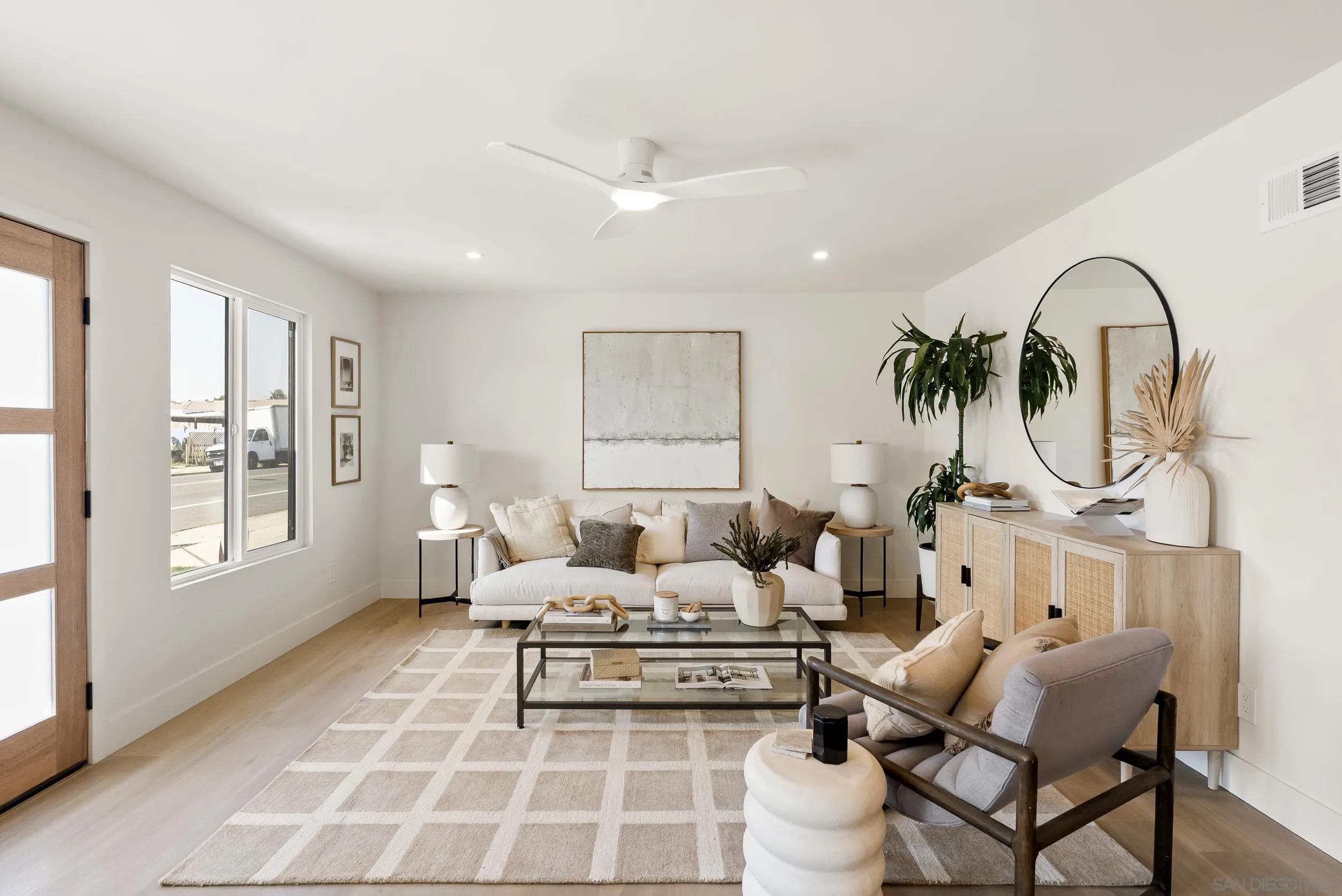 https://cdn.realtyfeed.com/cdn/127/260003441/ae6b6a1bda9a5f99535cdd8f2f8b6103.webp