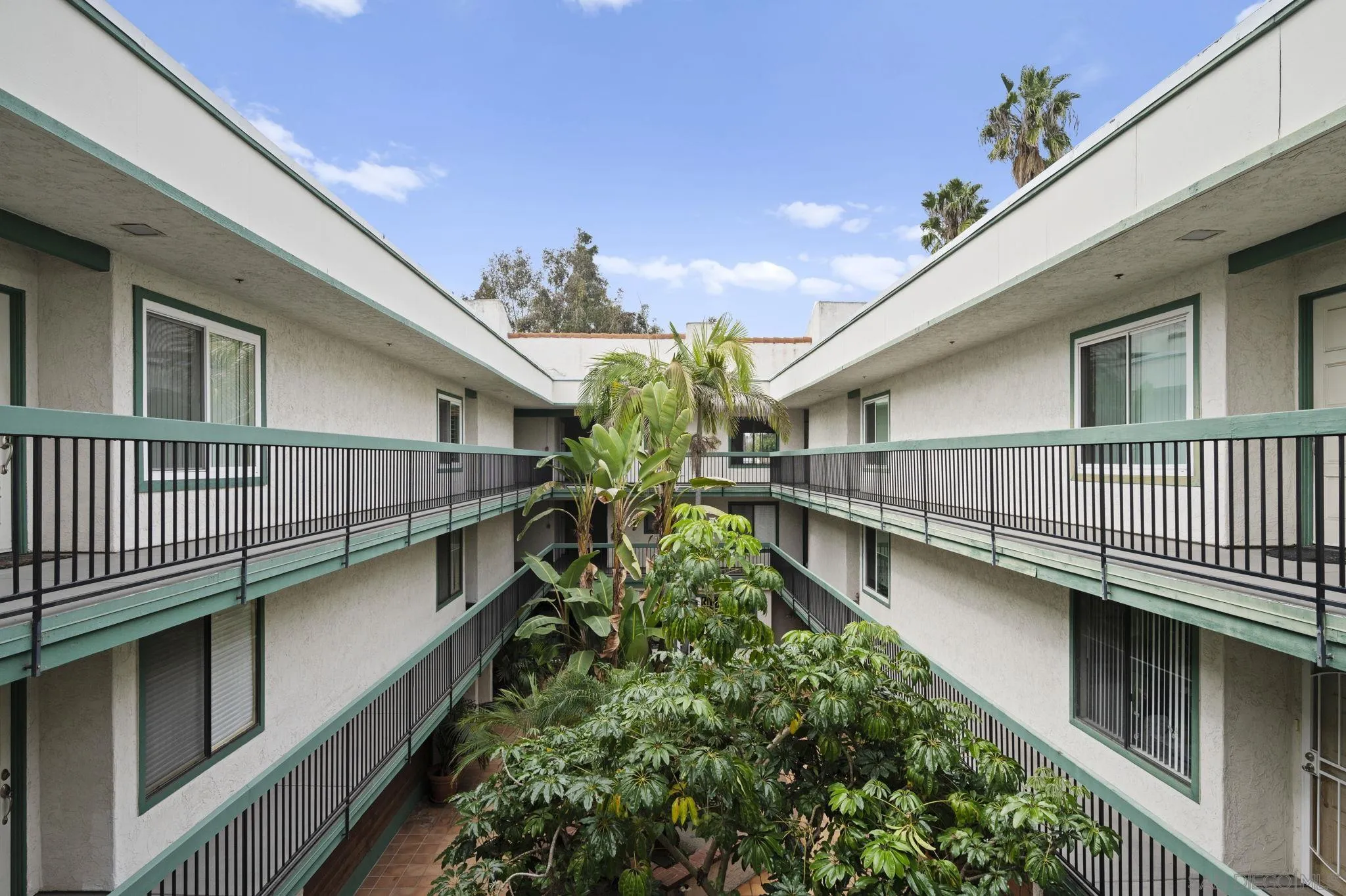 https://cdn.realtyfeed.com/cdn/127/260003444/07b52b1da6e68d42e89578a8374bd6f4.webp