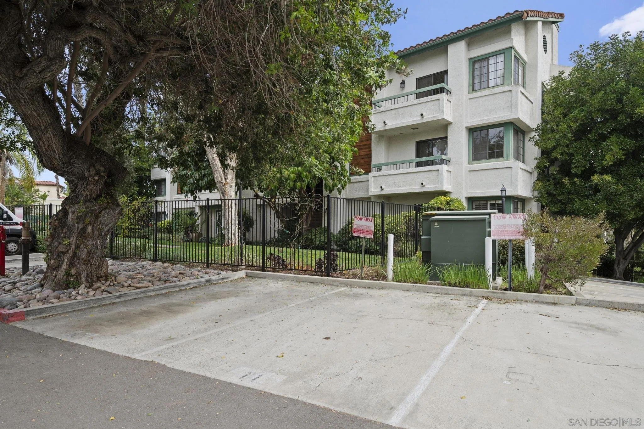 https://cdn.realtyfeed.com/cdn/127/260003444/b64499942039f574d8a320fdb88a0456.webp