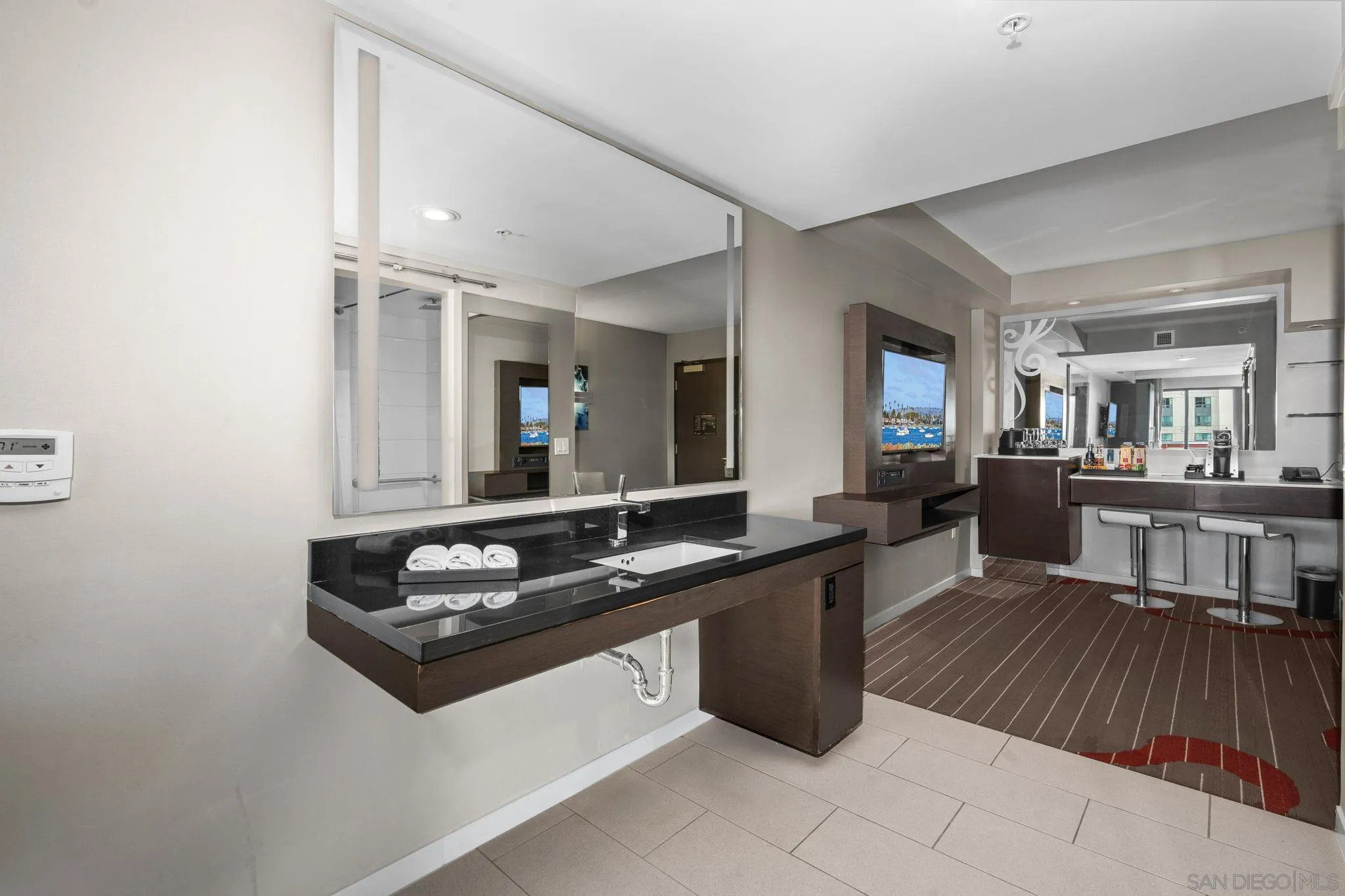 Photo #12: 260003446 Listing: Photo #12