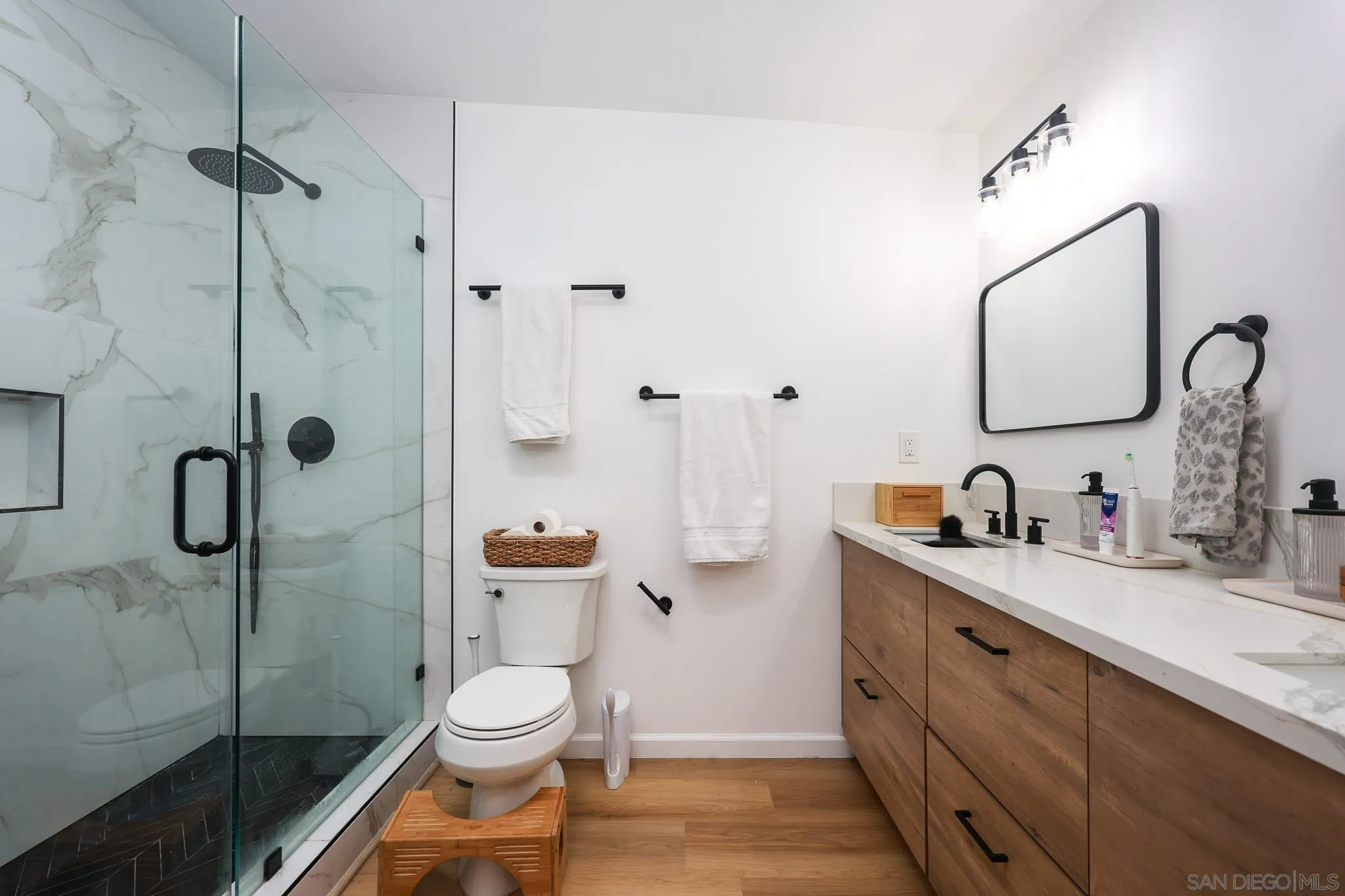 https://cdn.realtyfeed.com/cdn/127/260003447/38481f365d72ce795b45df86787ad38c.webp