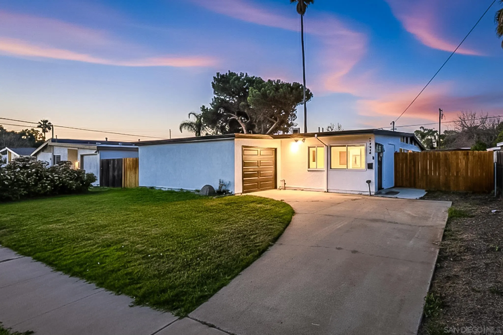 https://cdn.realtyfeed.com/cdn/127/260003447/733775633a9565efd7bd38035963cf02.webp