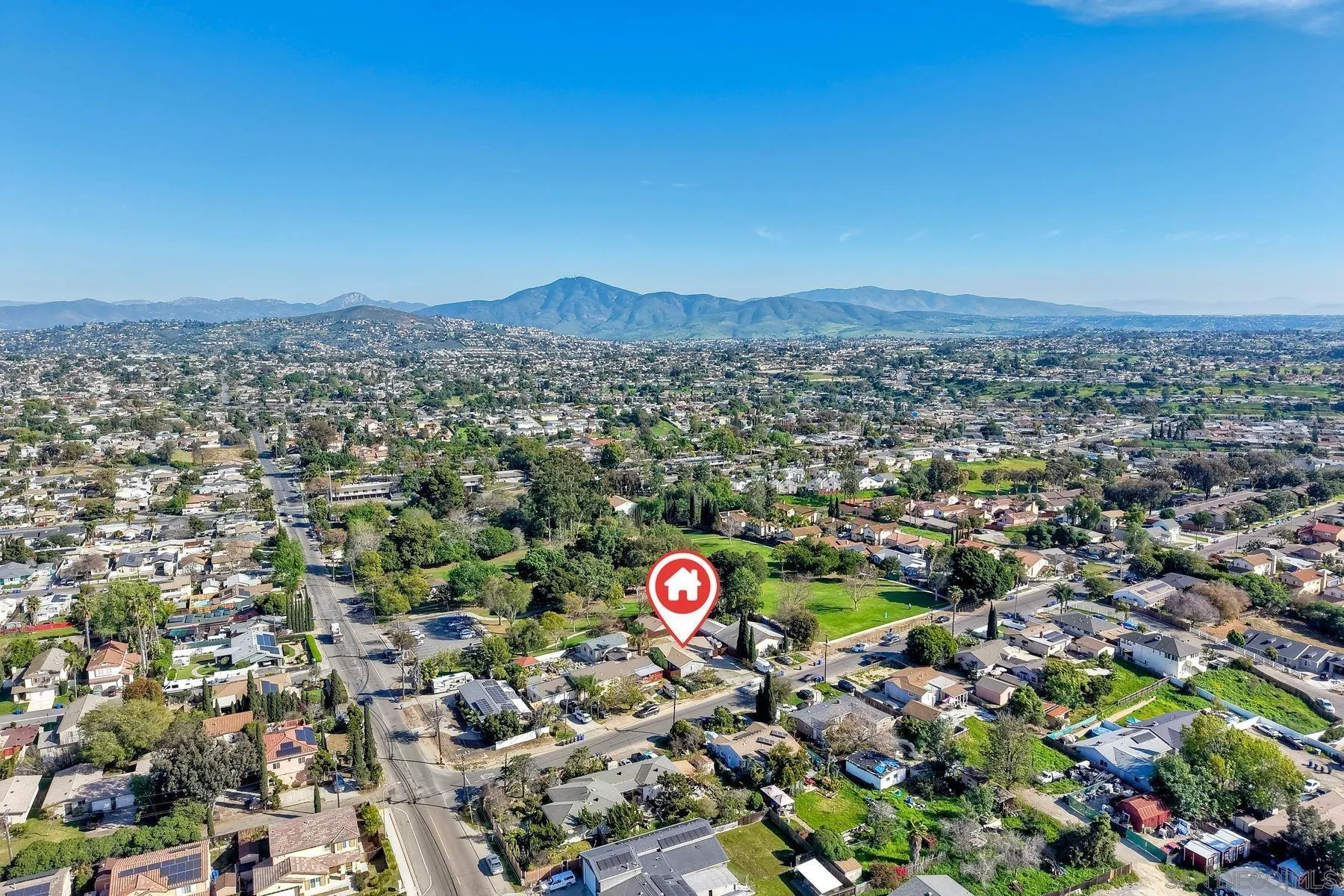 https://cdn.realtyfeed.com/cdn/127/260003451/002ce77ac17b2f849cab991f325aa0d0.webp