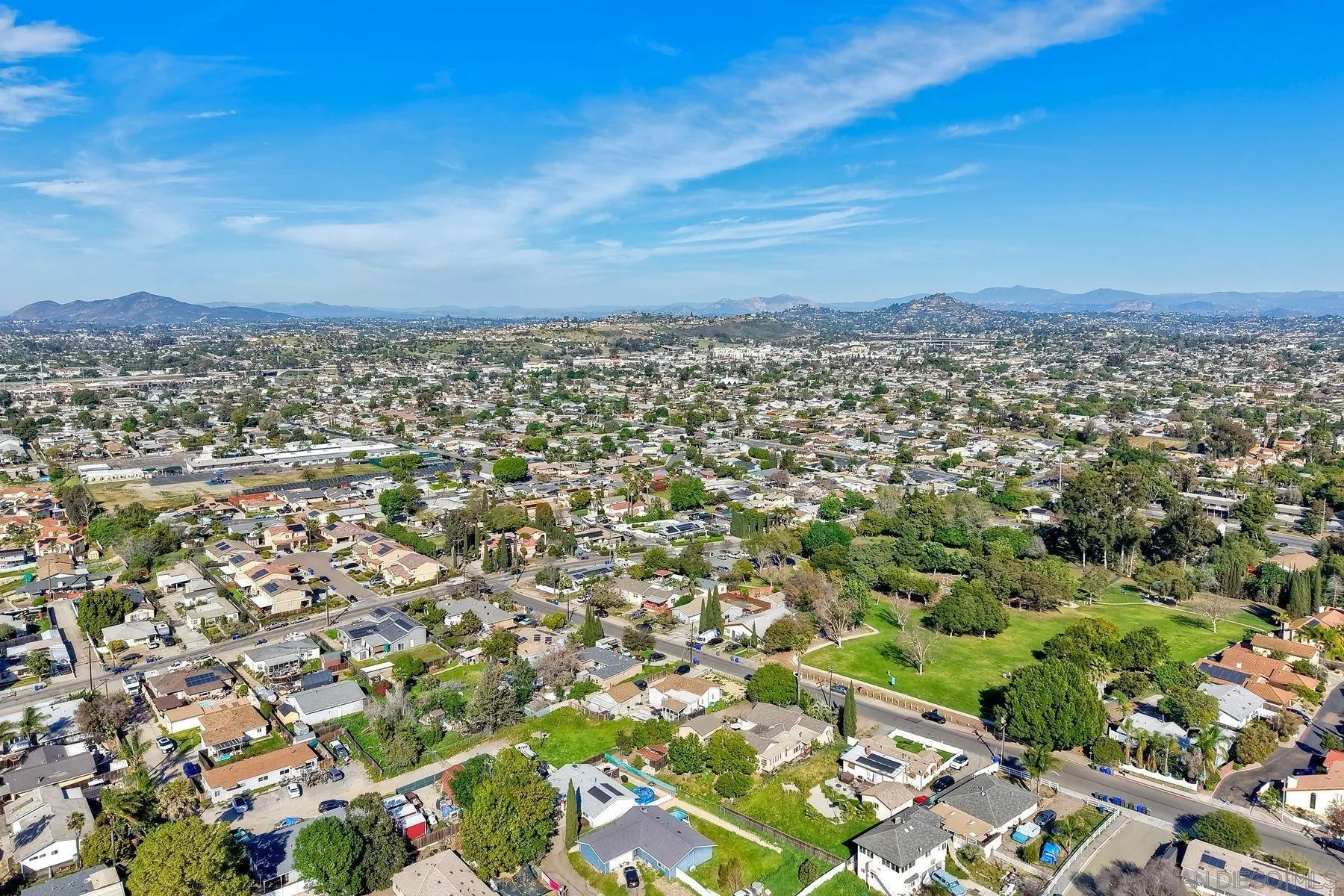 https://cdn.realtyfeed.com/cdn/127/260003451/376c23a66b1870fa843d880484bad5a7.webp