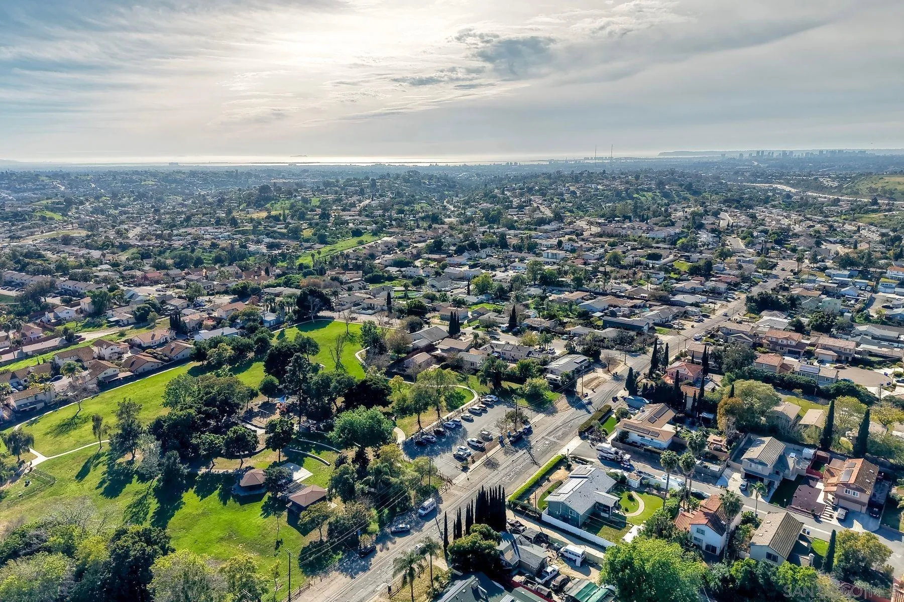 https://cdn.realtyfeed.com/cdn/127/260003451/4112985daacd896689286f0995c3a68c.webp