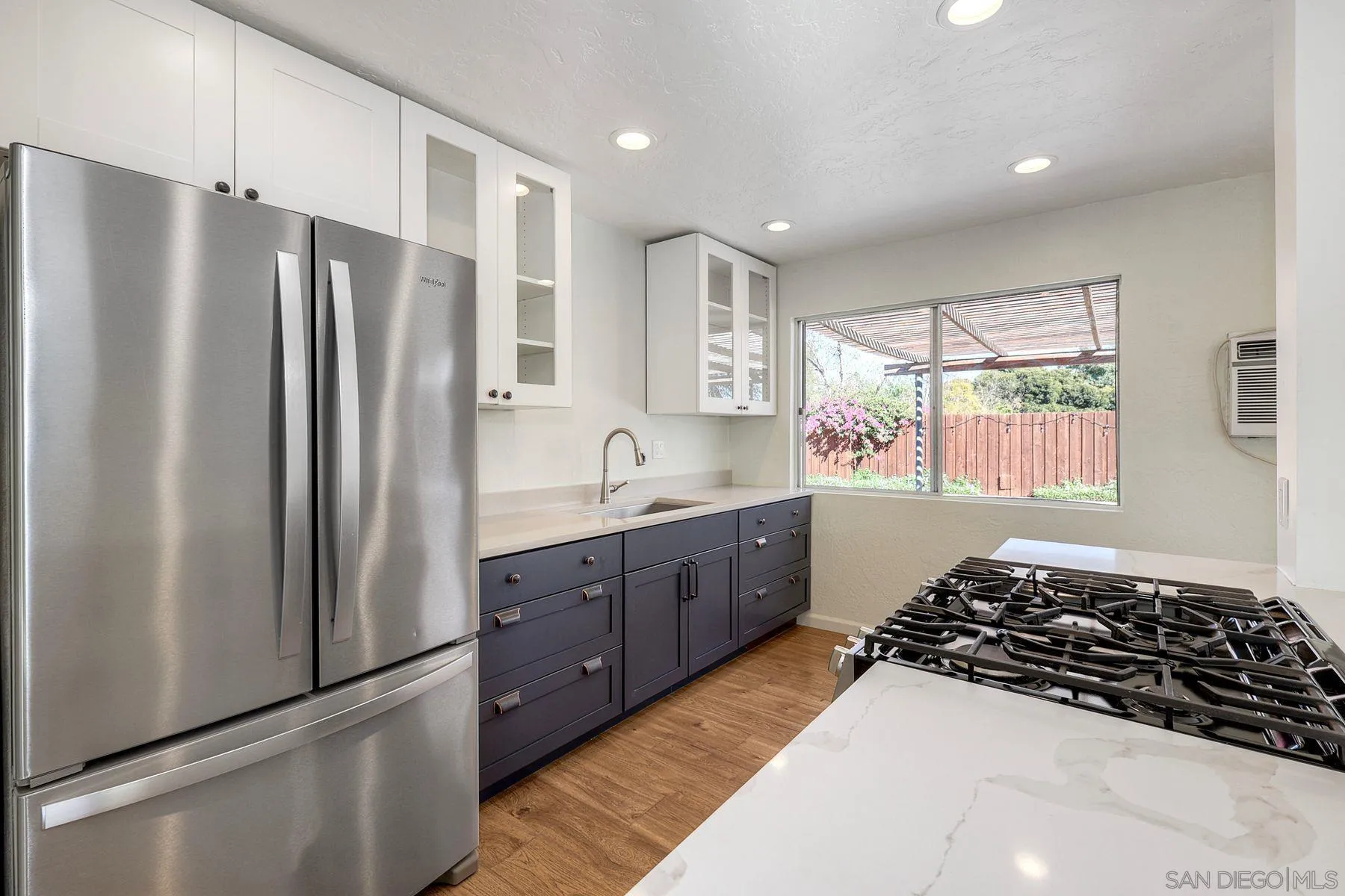 https://cdn.realtyfeed.com/cdn/127/260003451/dc1d65d61deb6836b8e693c411229f0c.webp