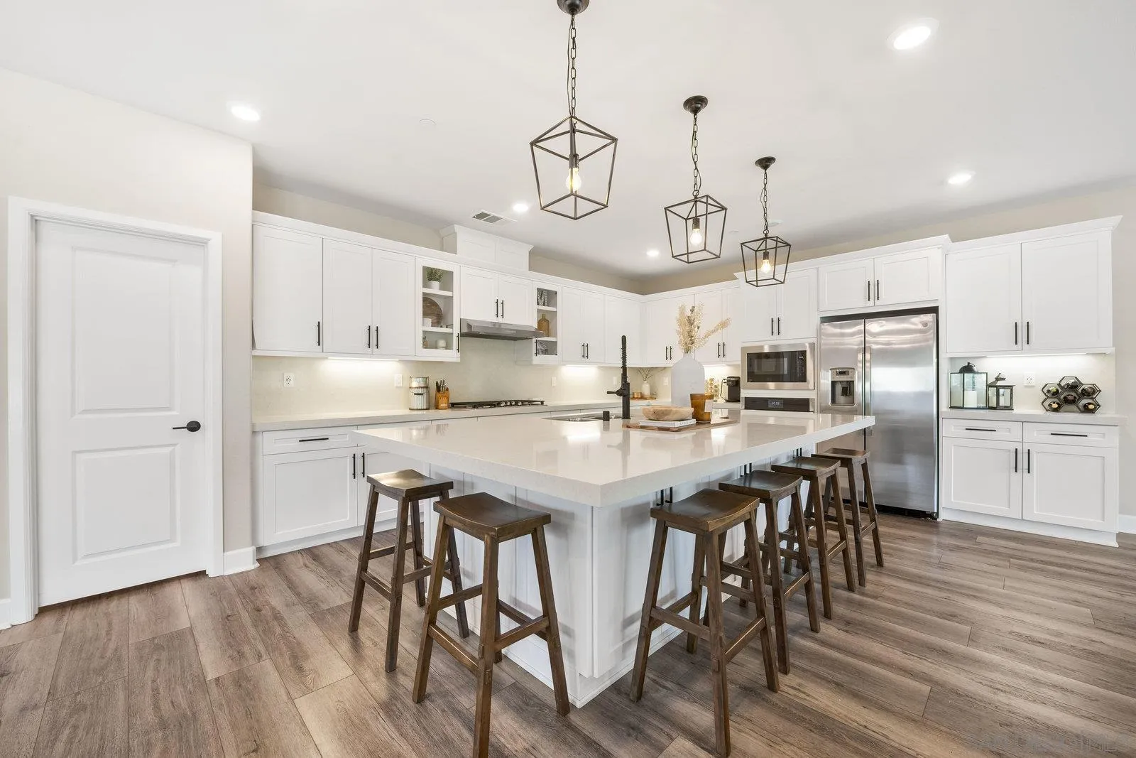 https://cdn.realtyfeed.com/cdn/127/260003453/3024d79d48b3d449c1d1156e07d6da3b.webp
