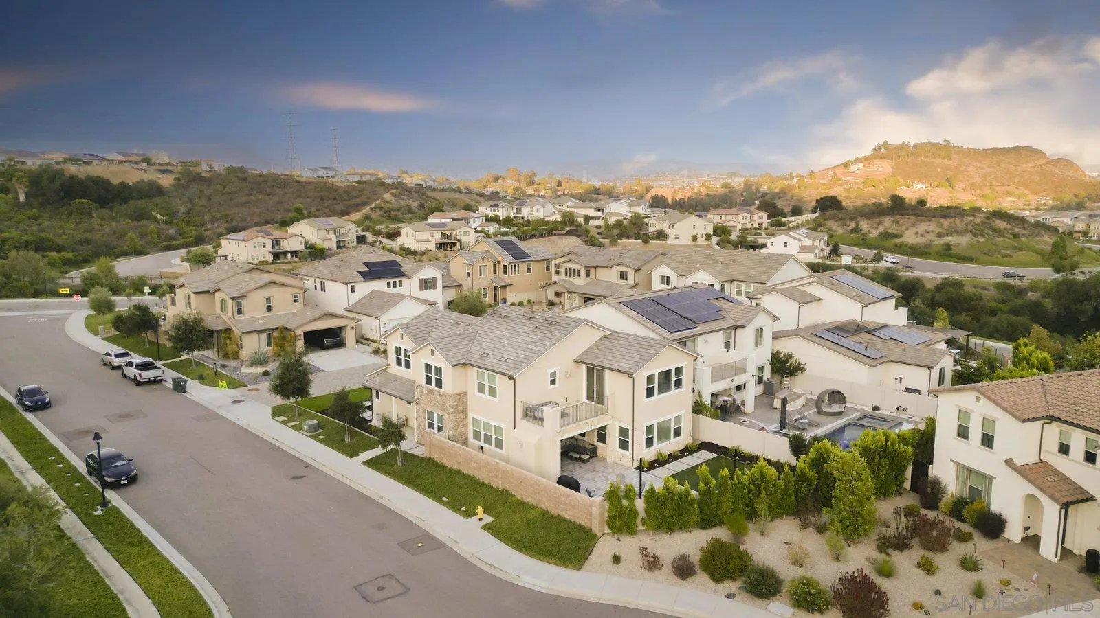 https://cdn.realtyfeed.com/cdn/127/260003453/c706290323253d6e41663ffaa0e4d21e.webp