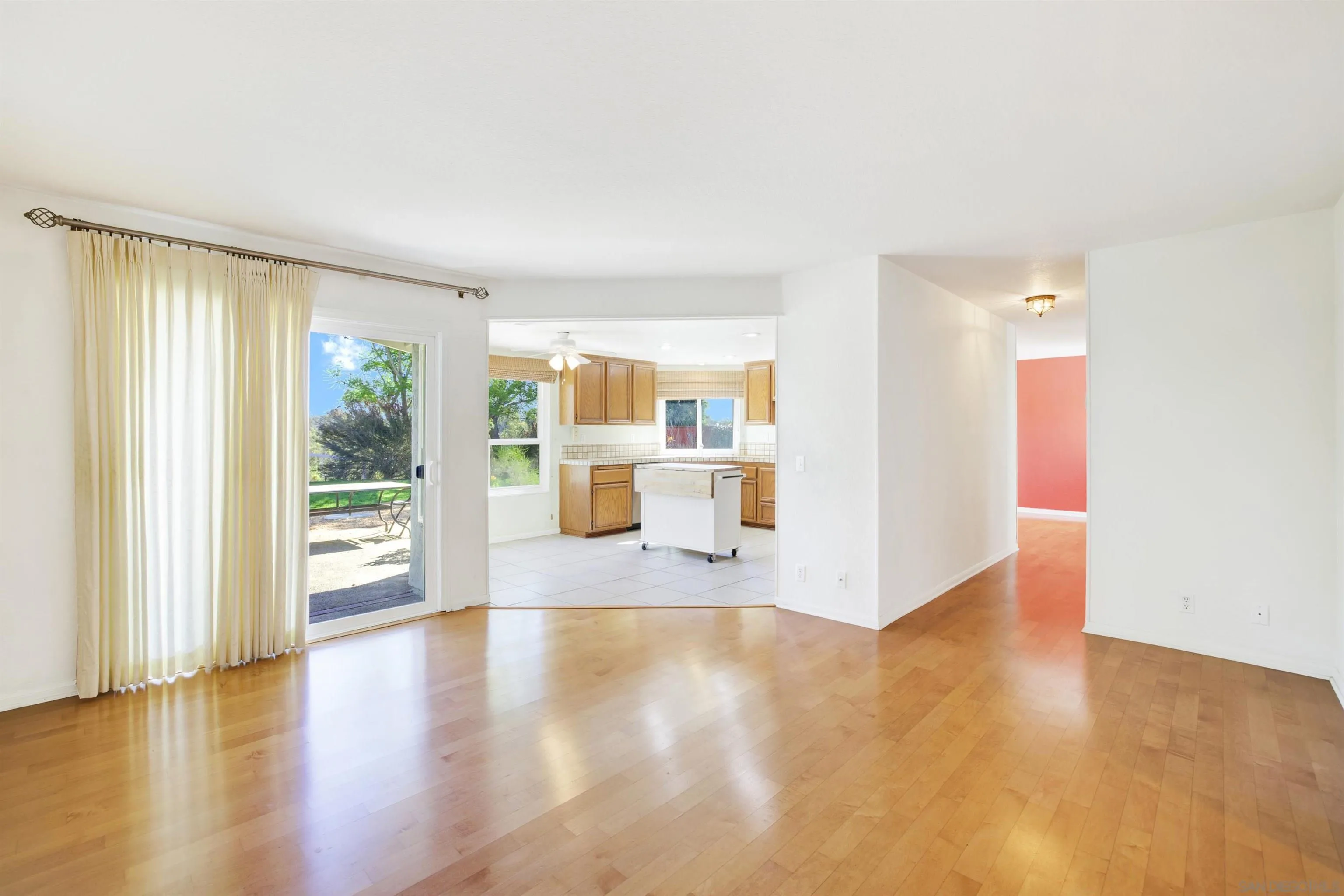 https://cdn.realtyfeed.com/cdn/127/260003457/0e974c72d9bdd358c967a4694c203a6a.webp