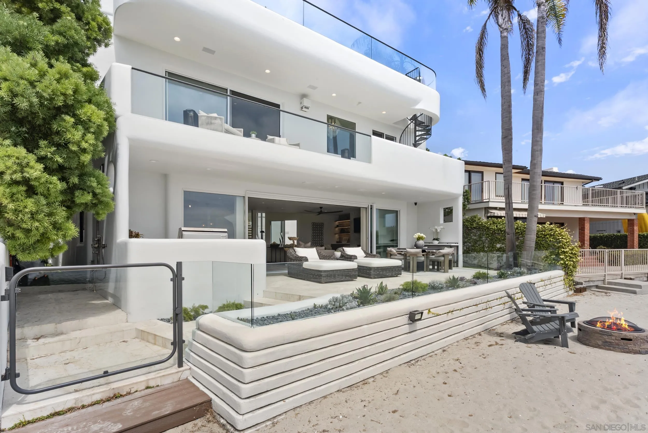 https://cdn.realtyfeed.com/cdn/127/260003461/0830085b9fef1e03d0c05bbc145bb525.webp