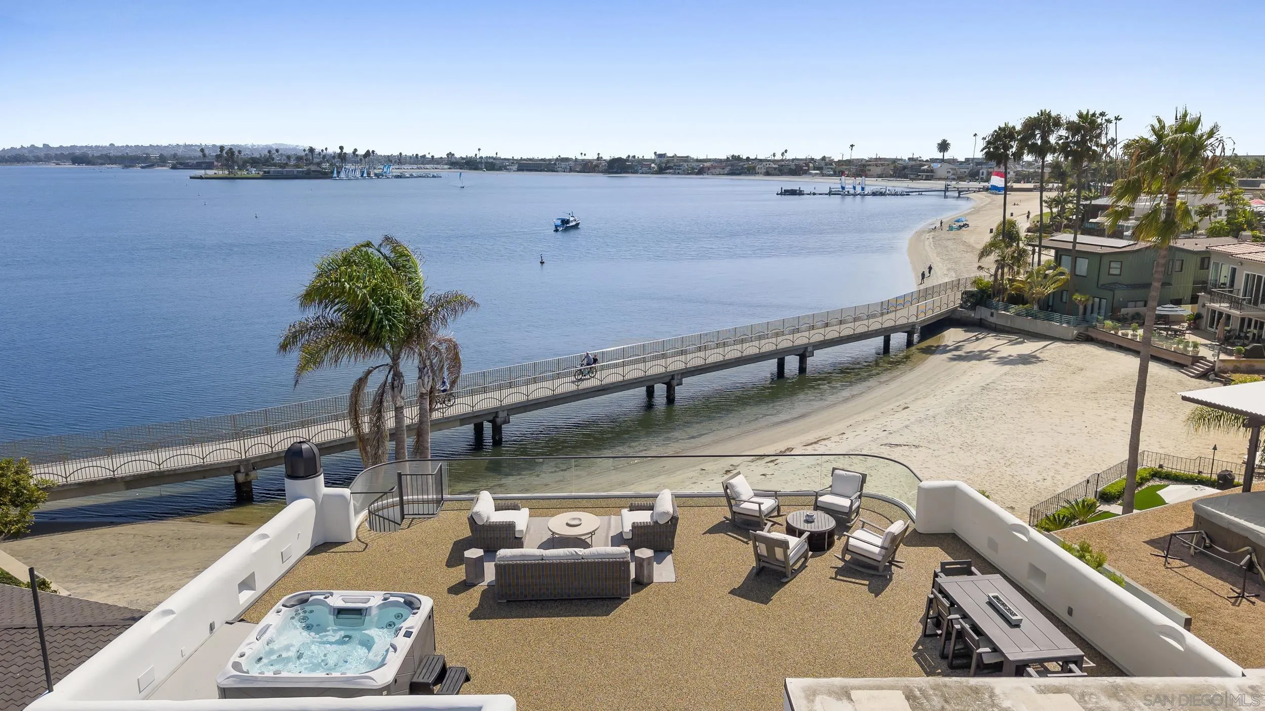 https://cdn.realtyfeed.com/cdn/127/260003461/092a95f43edb4b57f251a92858f161af.webp