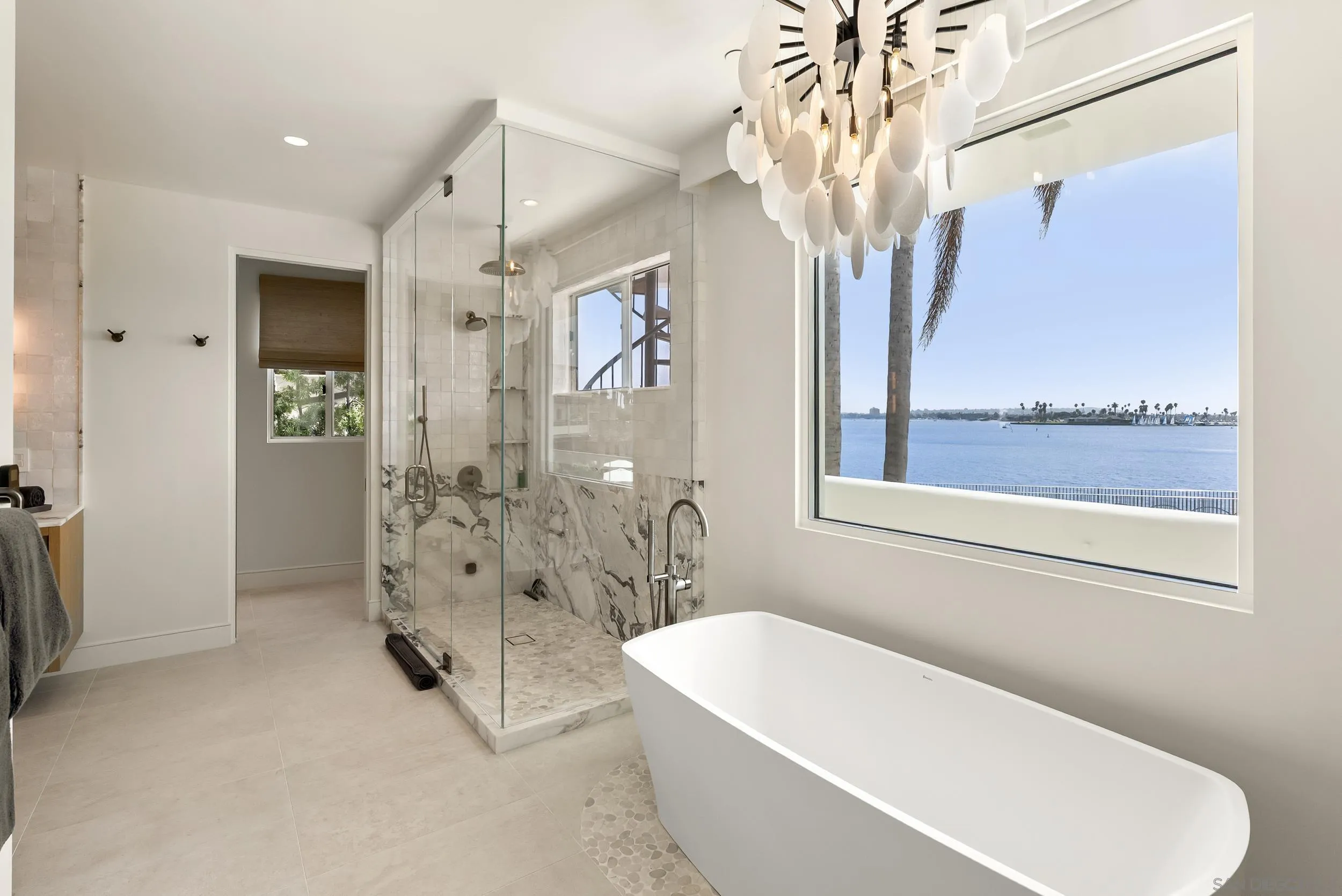 https://cdn.realtyfeed.com/cdn/127/260003461/6f14e6179f026ca0ea22720e145862b2.webp