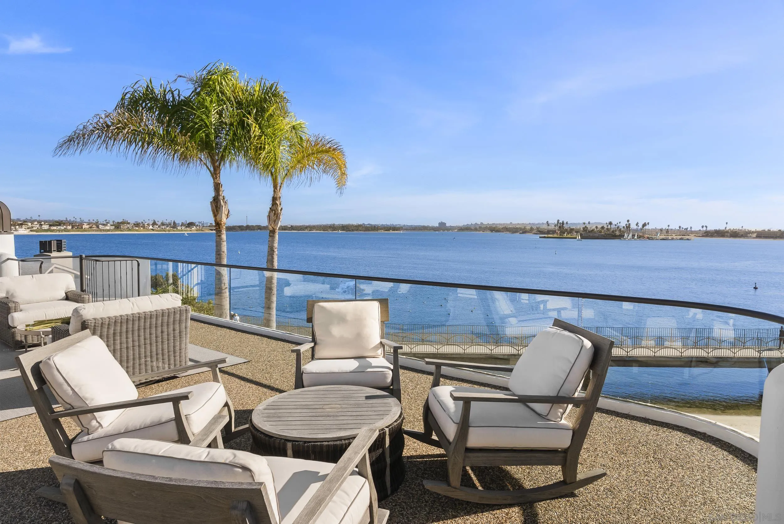 https://cdn.realtyfeed.com/cdn/127/260003461/c5e5add5a692c52033071d4739e2b789.webp