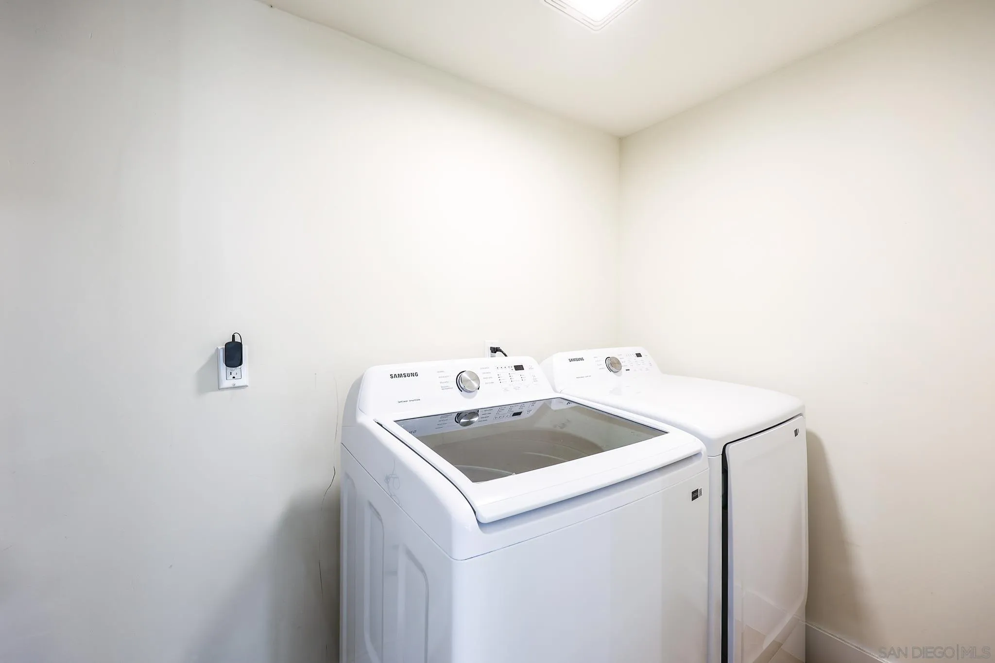 https://cdn.realtyfeed.com/cdn/127/260003465/2d906f731fc0960c91b5c4f7722529a4.webp