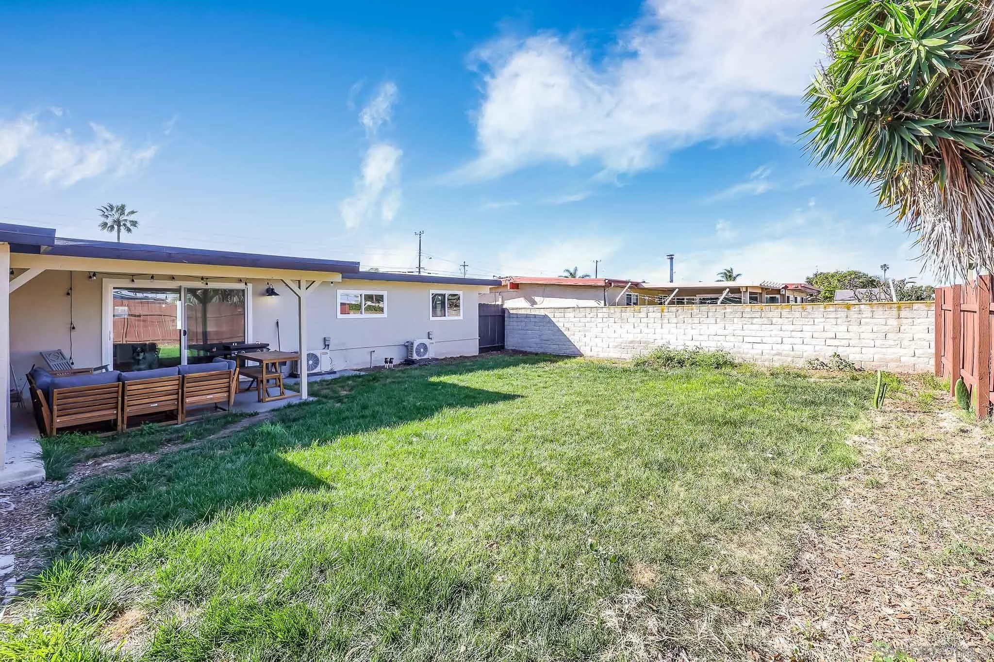 https://cdn.realtyfeed.com/cdn/127/260003465/6774583a6ba380d79c006310eb4d848b.webp