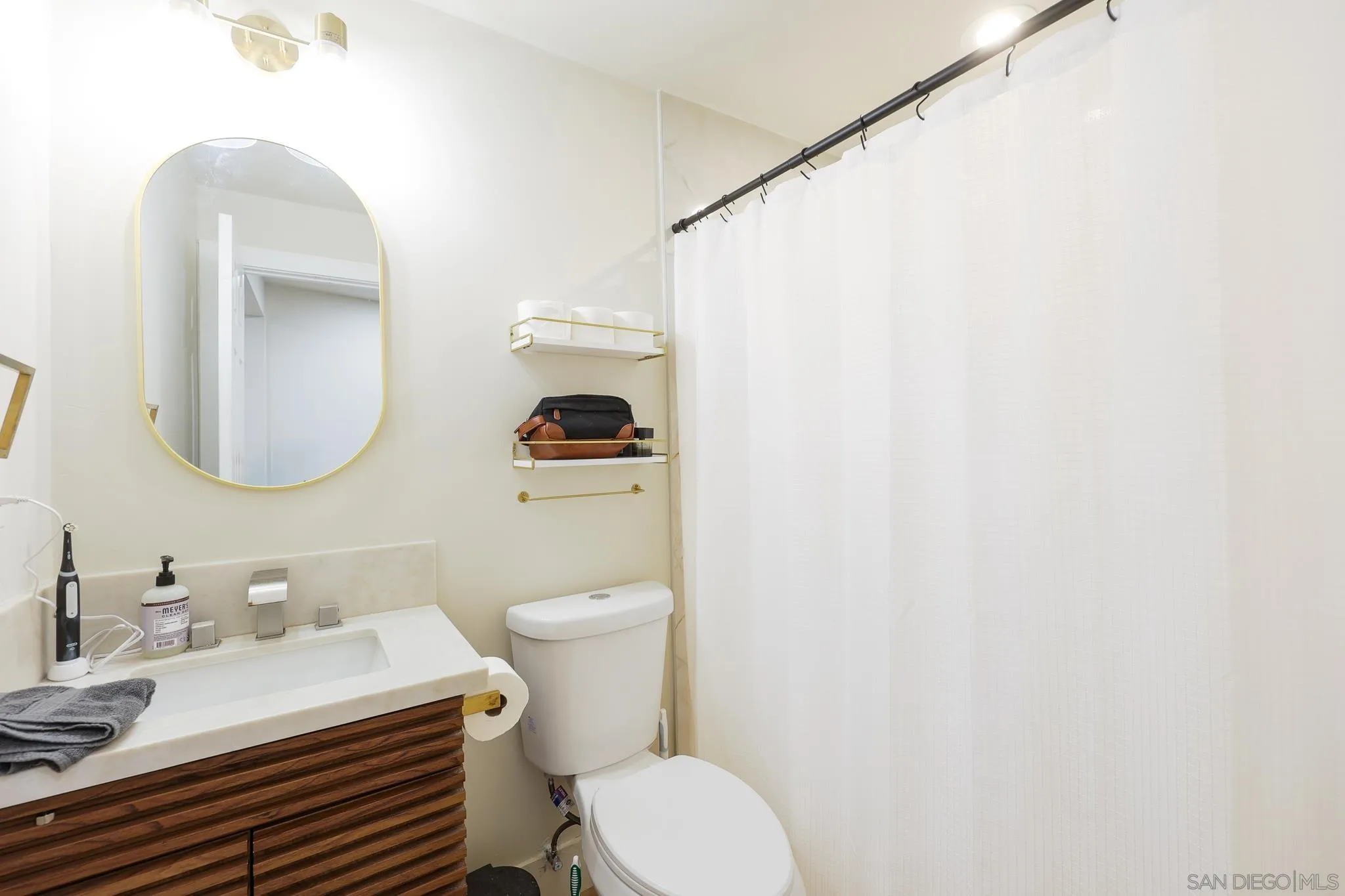 https://cdn.realtyfeed.com/cdn/127/260003465/68911e4181814fcebfcbac29046bd185.webp