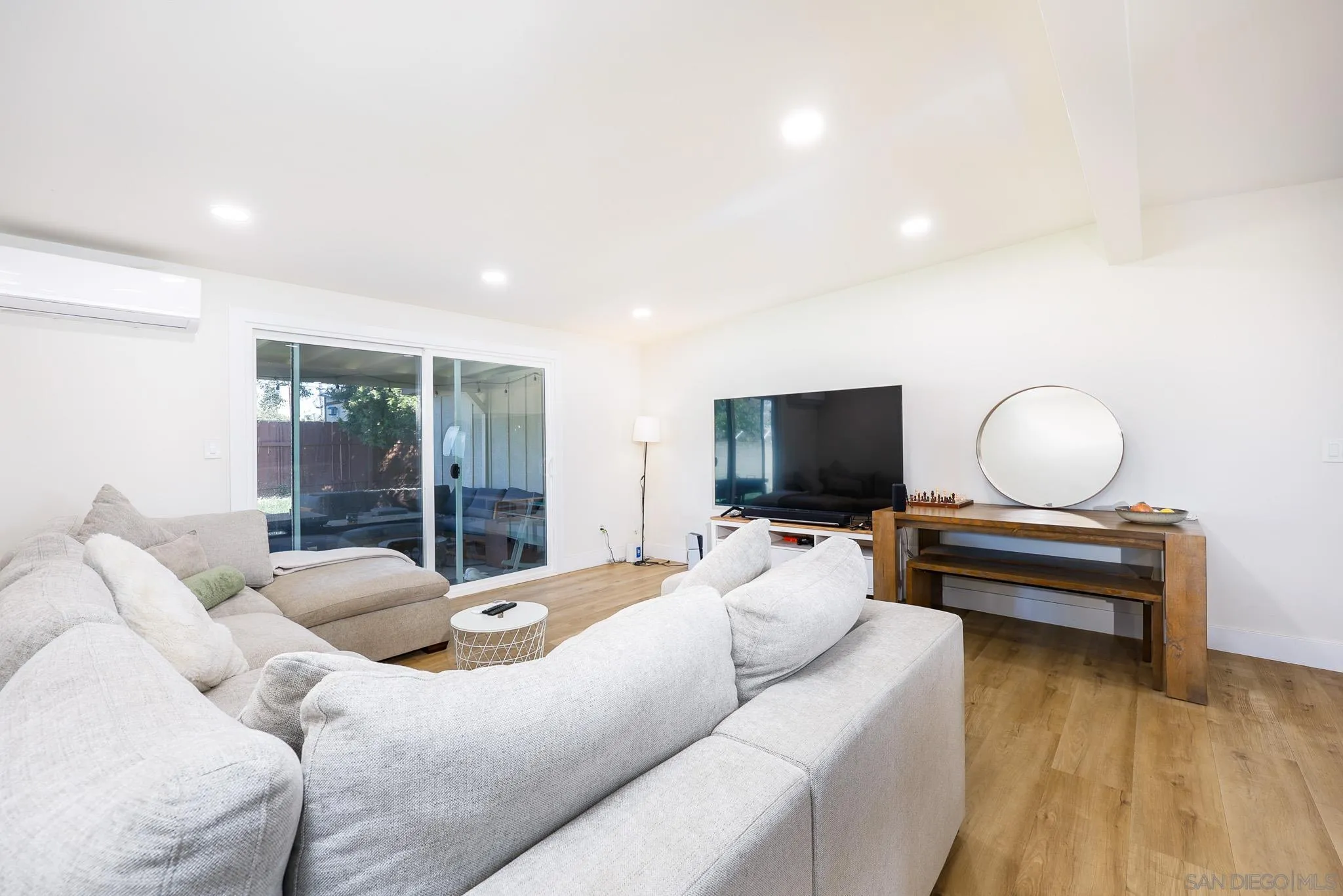 https://cdn.realtyfeed.com/cdn/127/260003465/b1e9366952a2e1e1755dadd05222a284.webp