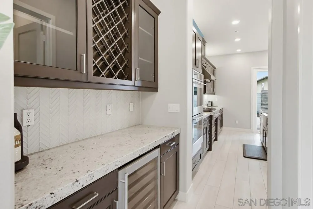 https://cdn.realtyfeed.com/cdn/127/260003475/257647cd1dfcc81c0ecb546868a03fd2.webp