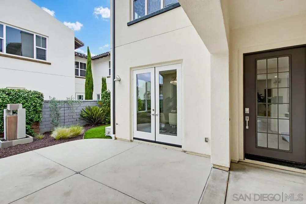 6682 Elegante Way, San Diego, CA, 92130
