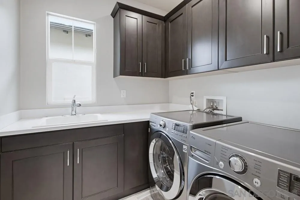 https://cdn.realtyfeed.com/cdn/127/260003475/de319a2b5a8214a24522edd275cbf5c0.webp