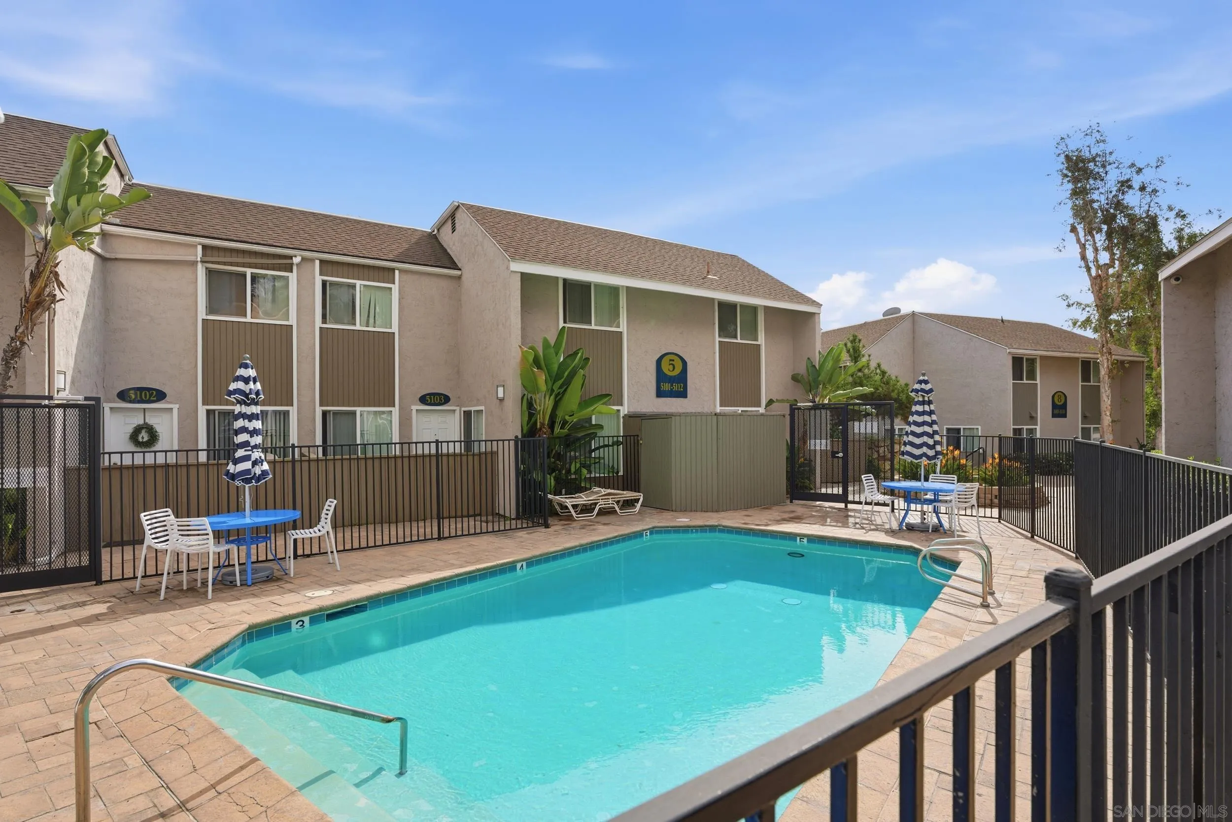 https://cdn.realtyfeed.com/cdn/127/260003480/6b8297fac4868556745438501ffbfe7d.webp