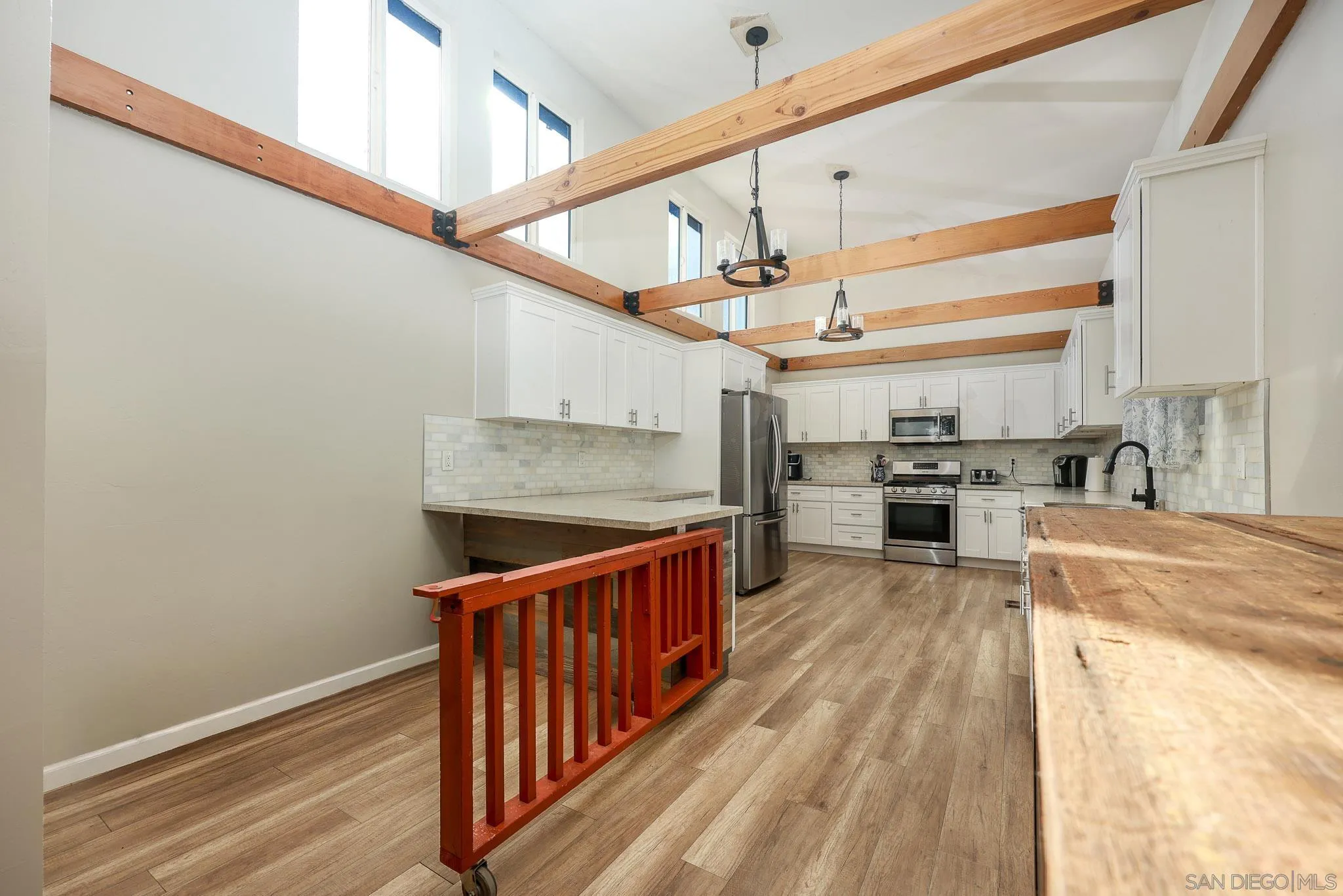 https://cdn.realtyfeed.com/cdn/127/260003481/3810adbd3d8a6f0861a64654741c559f.webp