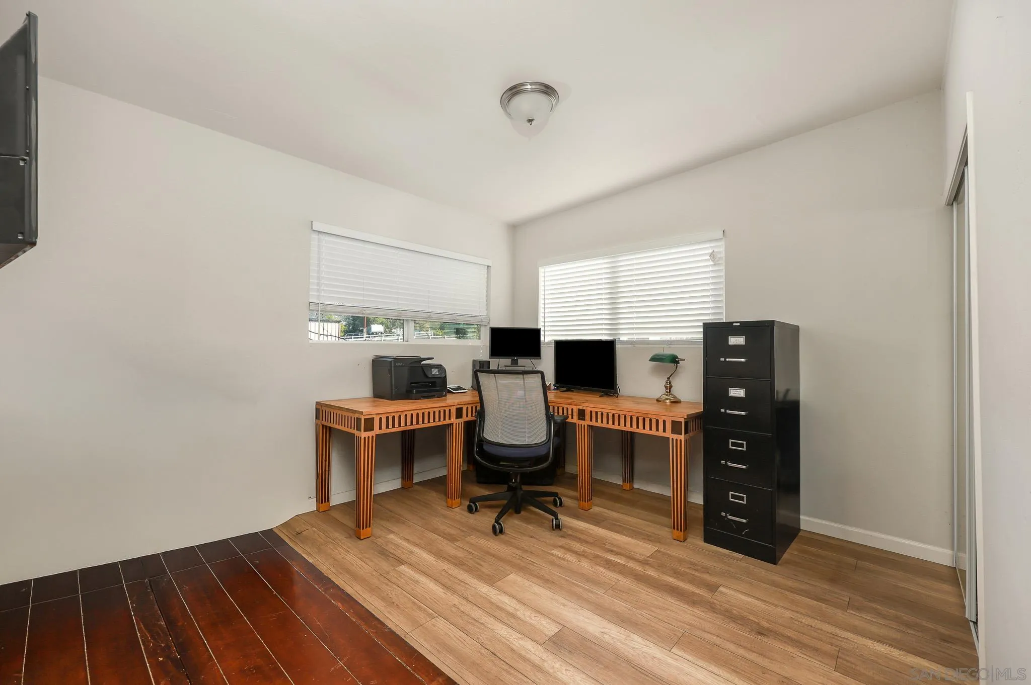 https://cdn.realtyfeed.com/cdn/127/260003481/67ff425d52a5aee163e21552afd81972.webp