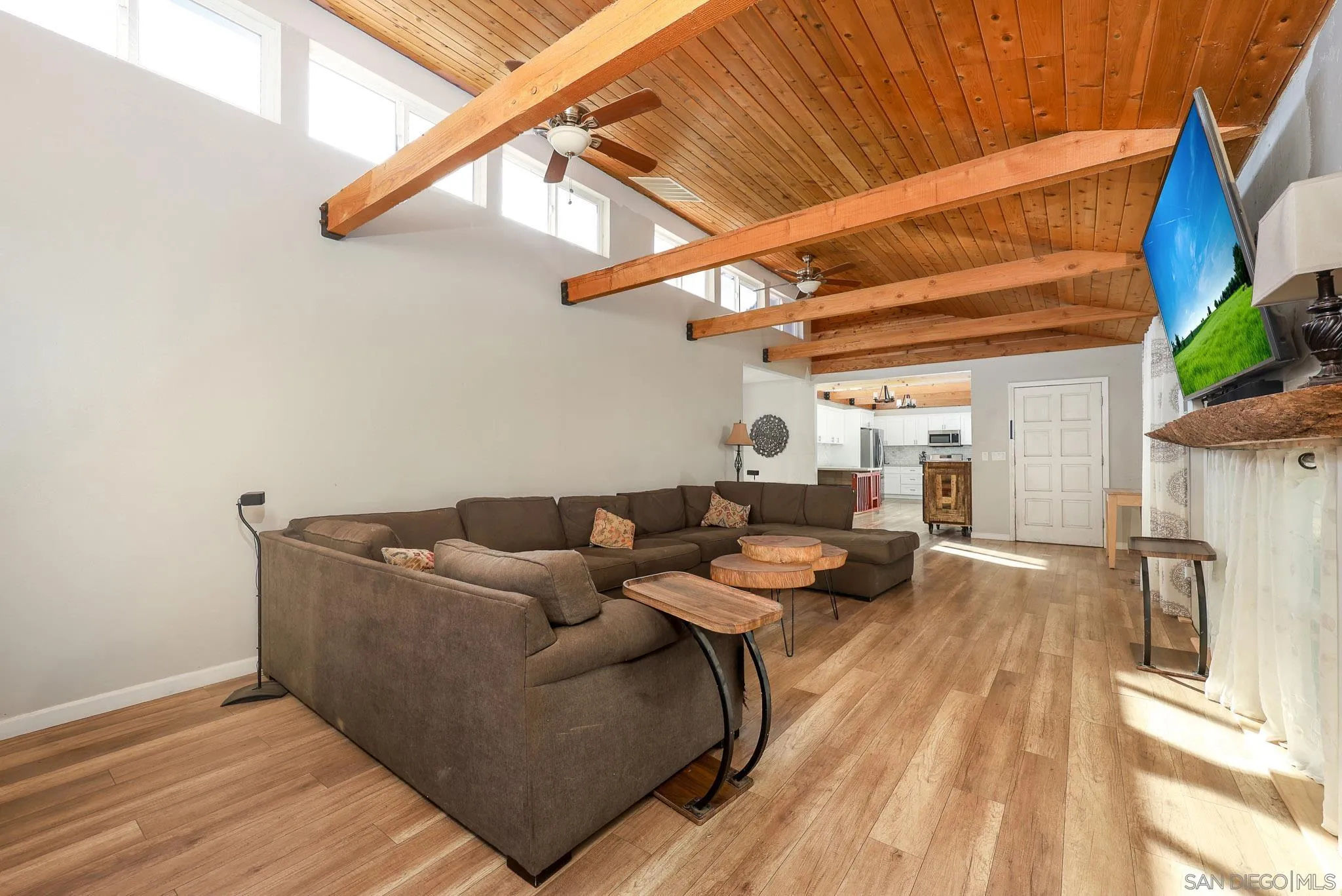 https://cdn.realtyfeed.com/cdn/127/260003481/b748d0fec298762b7b9b069ef555a882.webp