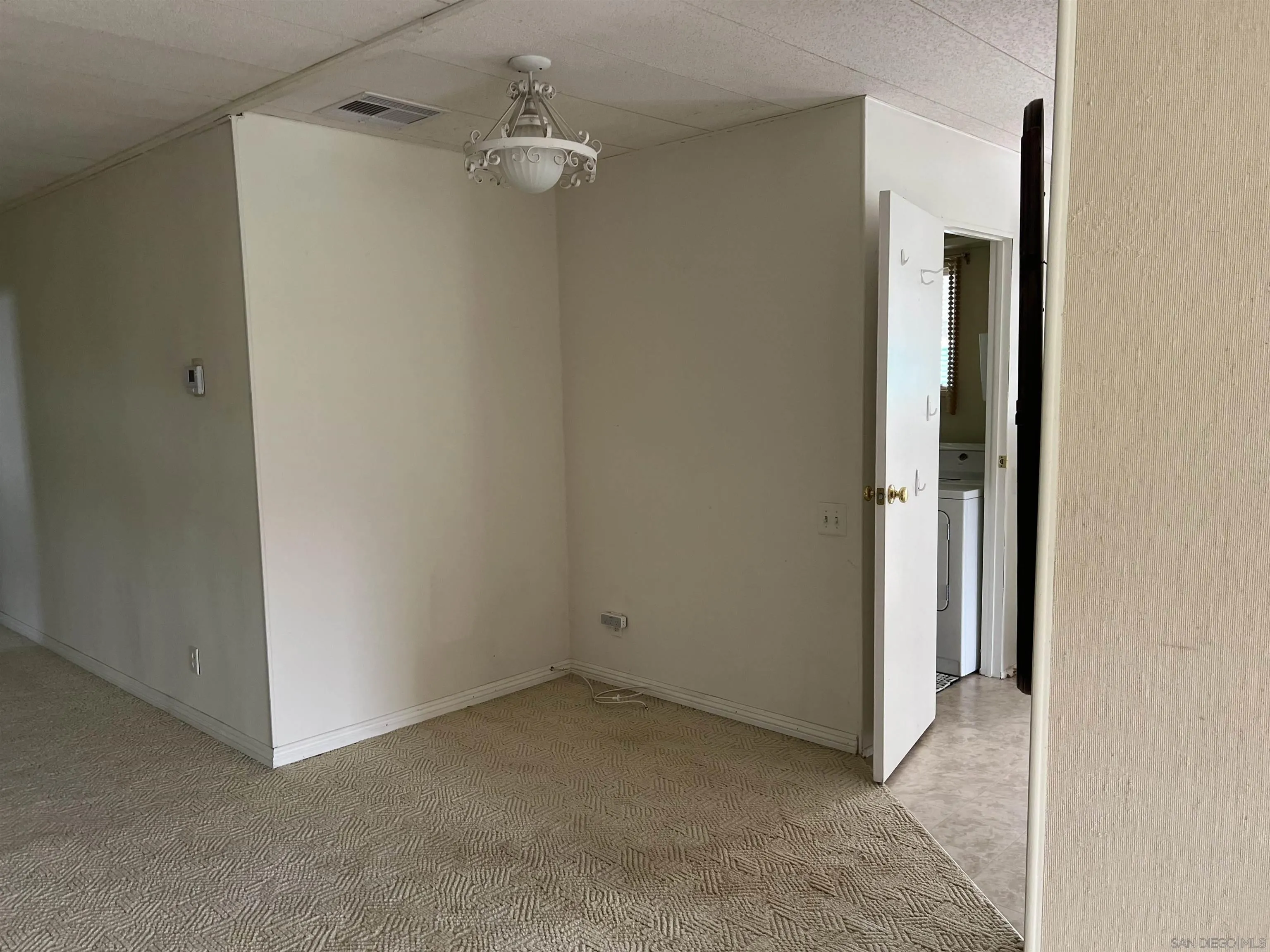 https://cdn.realtyfeed.com/cdn/127/260003483/6e4009124ddc647008daed0de1fef1b5.webp