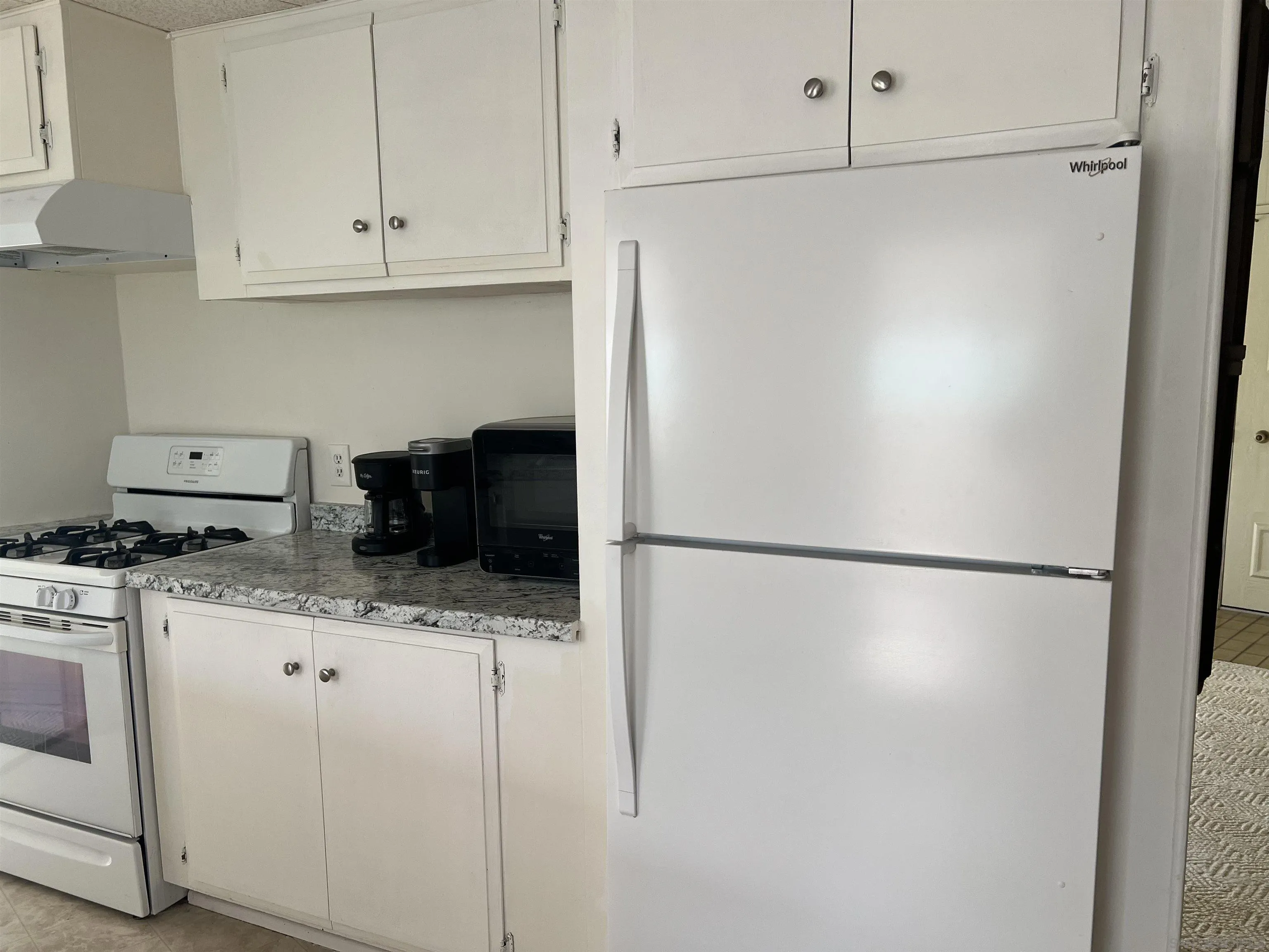 https://cdn.realtyfeed.com/cdn/127/260003483/d6bebf2a4d460298eb1d8be84a76b810.webp