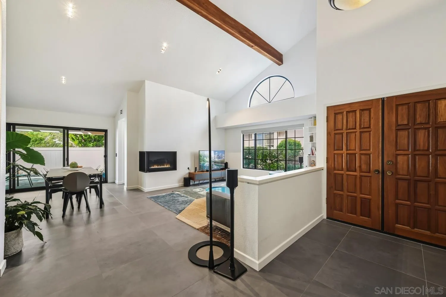 Photo #2: 260003487 Listing: Photo #2