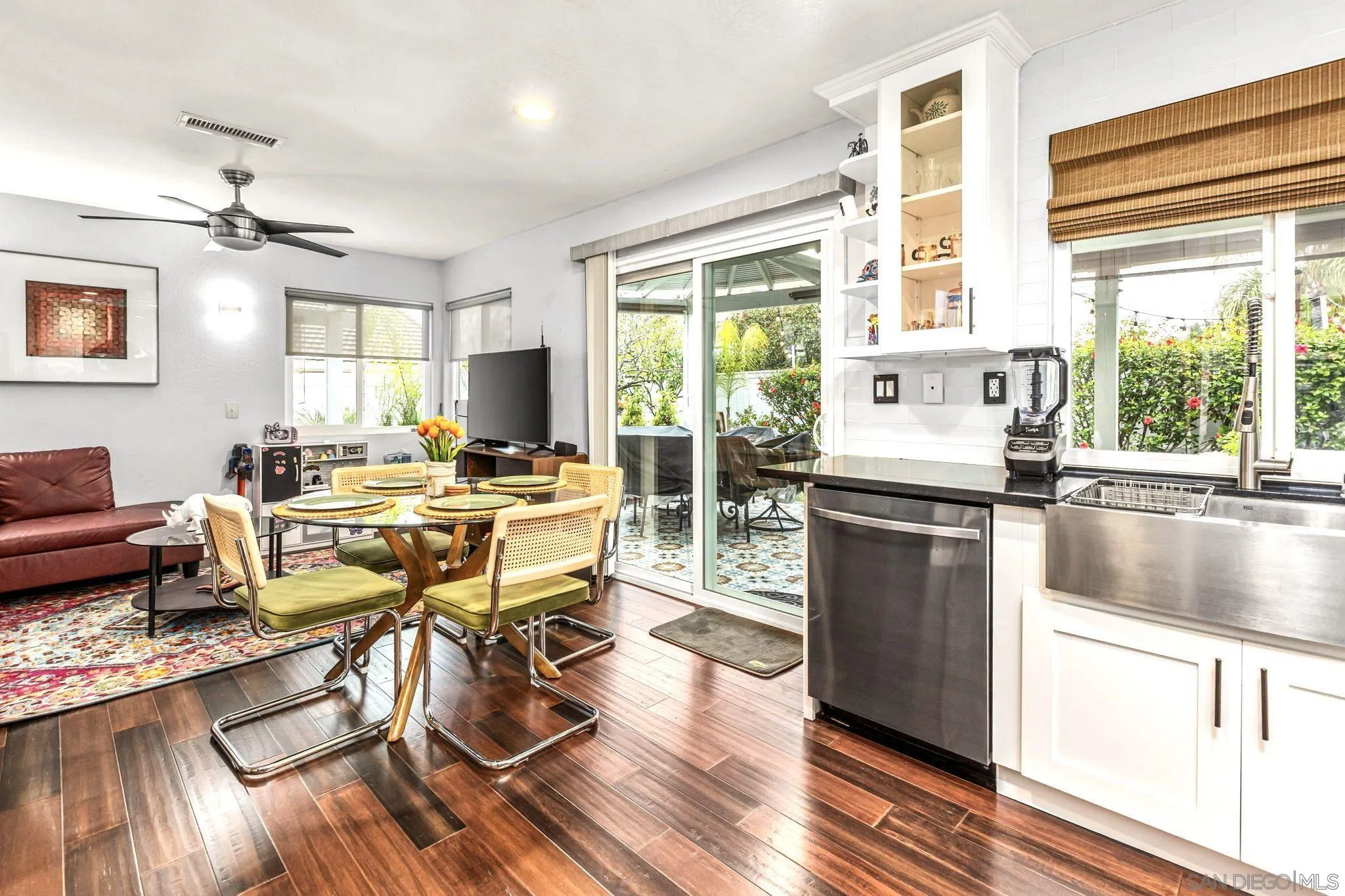 https://cdn.realtyfeed.com/cdn/127/260003493/d015f24217c125ba4b762790c1e40cc5.webp