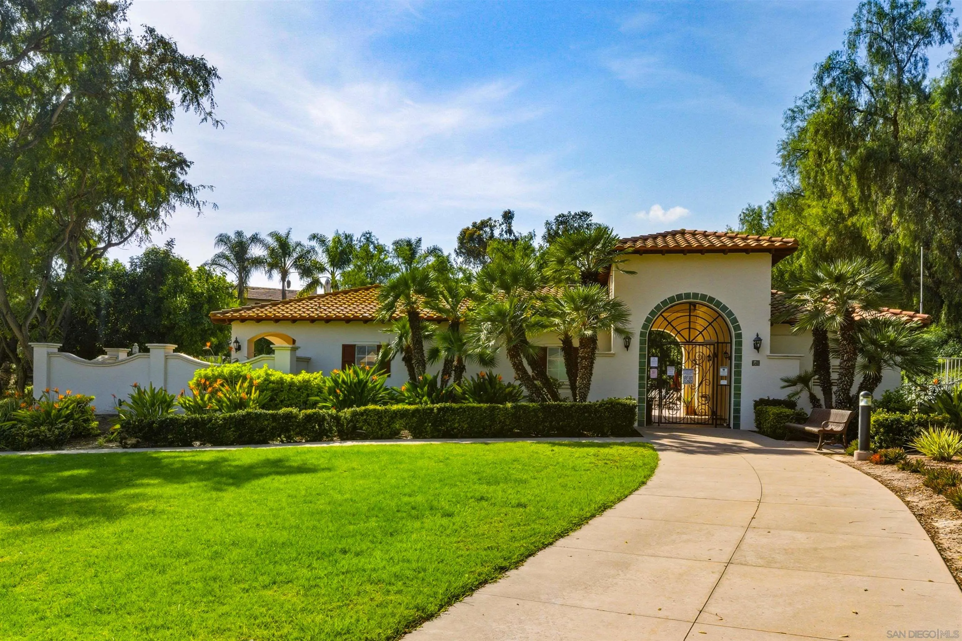 https://cdn.realtyfeed.com/cdn/127/260003496/1c2780df29301d86e3362689e48561c0.webp