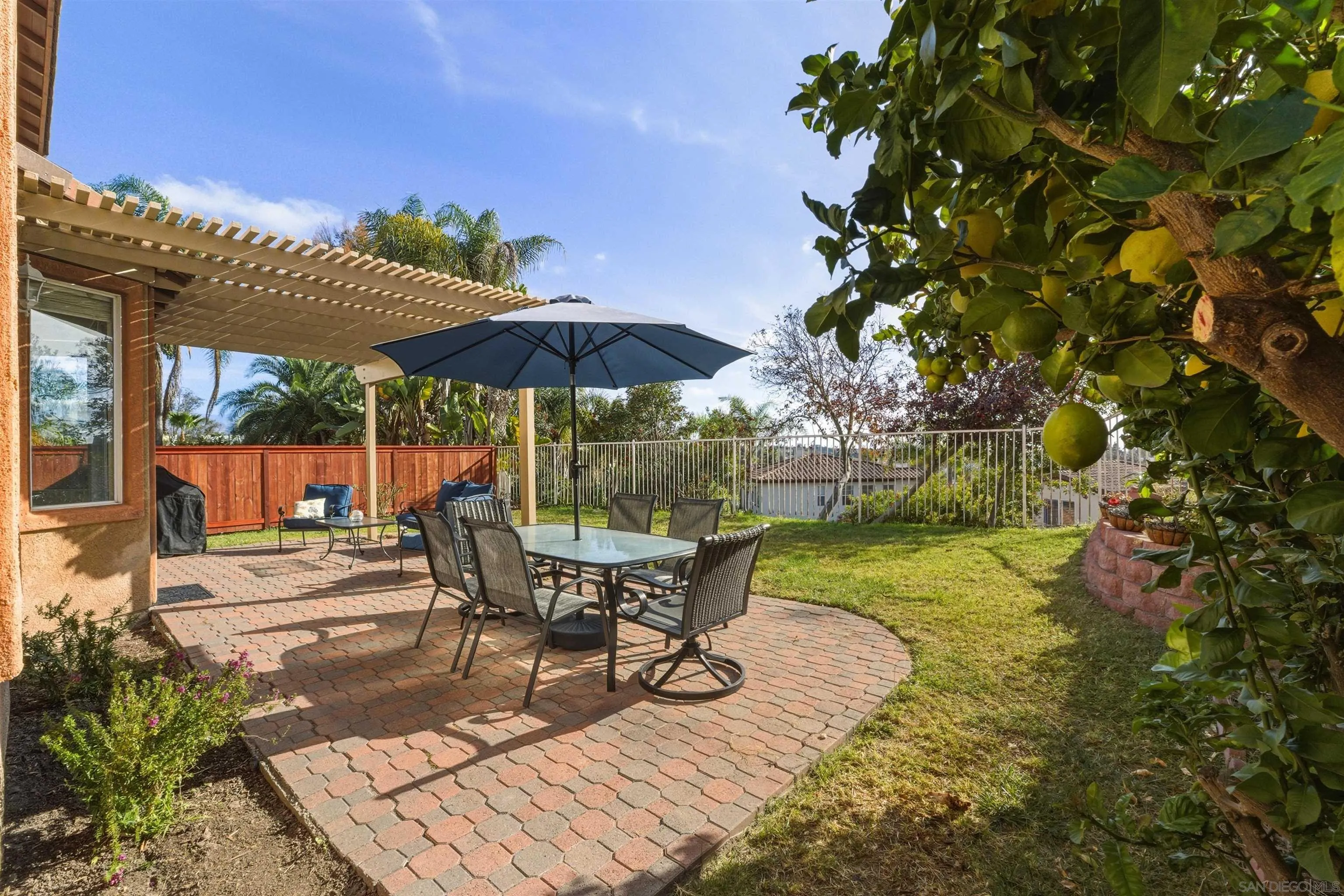 https://cdn.realtyfeed.com/cdn/127/260003496/c8e6cd687d6125f6c7372af3b38e13e2.webp
