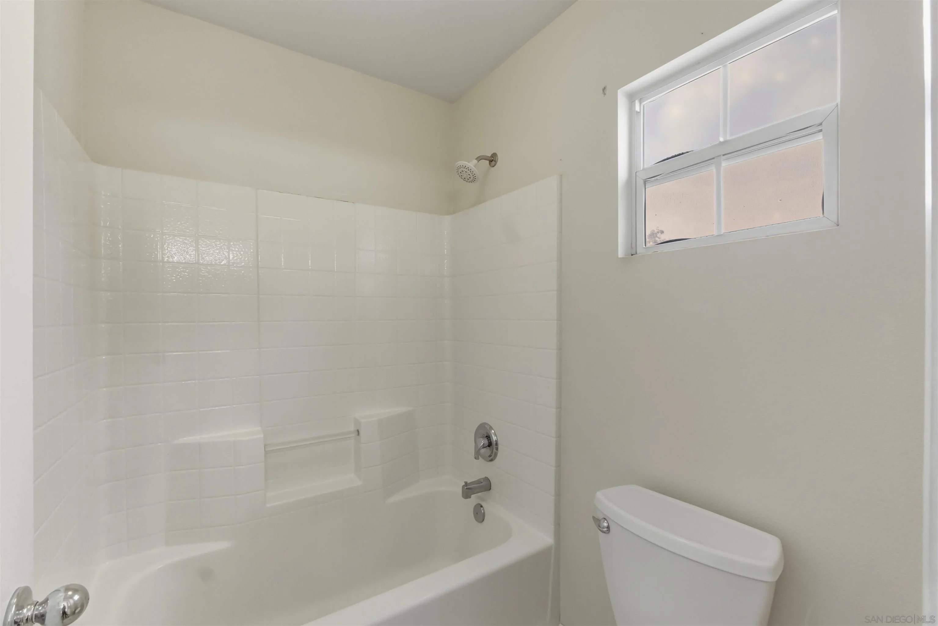 https://cdn.realtyfeed.com/cdn/127/260003496/d6939e756c4d28513c69f56d75788d0d.webp