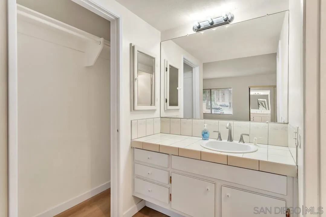 https://cdn.realtyfeed.com/cdn/127/260003501/3f25582ab735b915a8113ea23d2501a4.webp