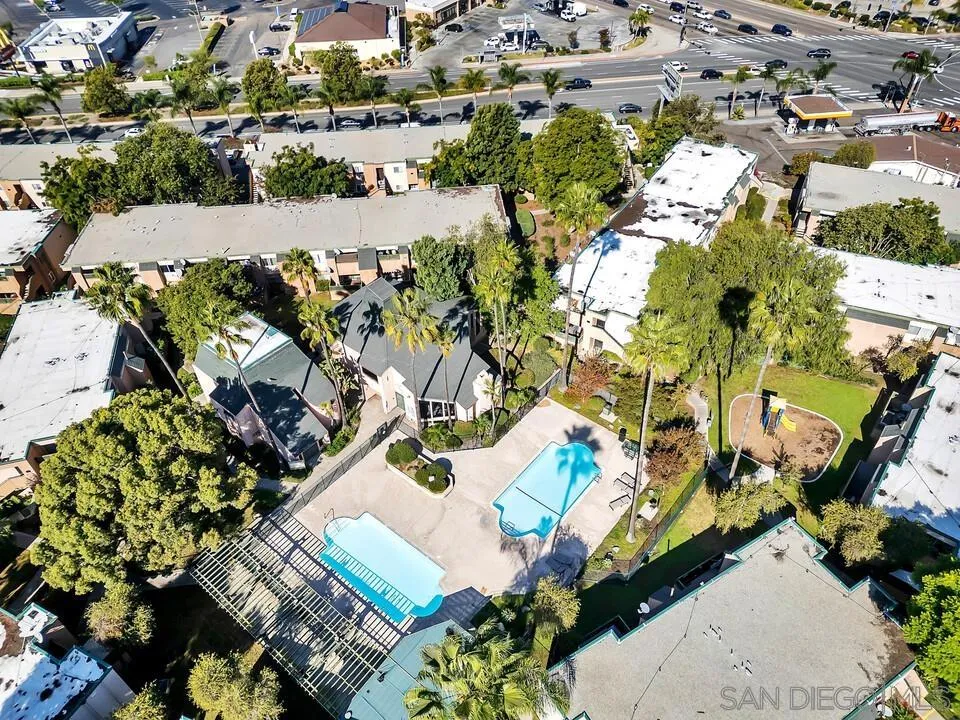https://cdn.realtyfeed.com/cdn/127/260003501/487854e3155de5bef5f773d6acf1aec2.webp
