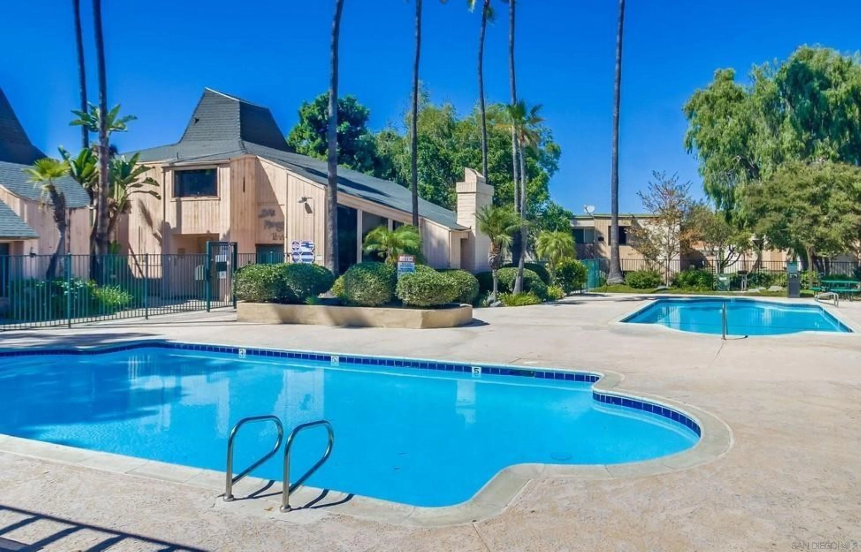 https://cdn.realtyfeed.com/cdn/127/260003501/f5164de5f66a6d9f9658229ad095038f.webp