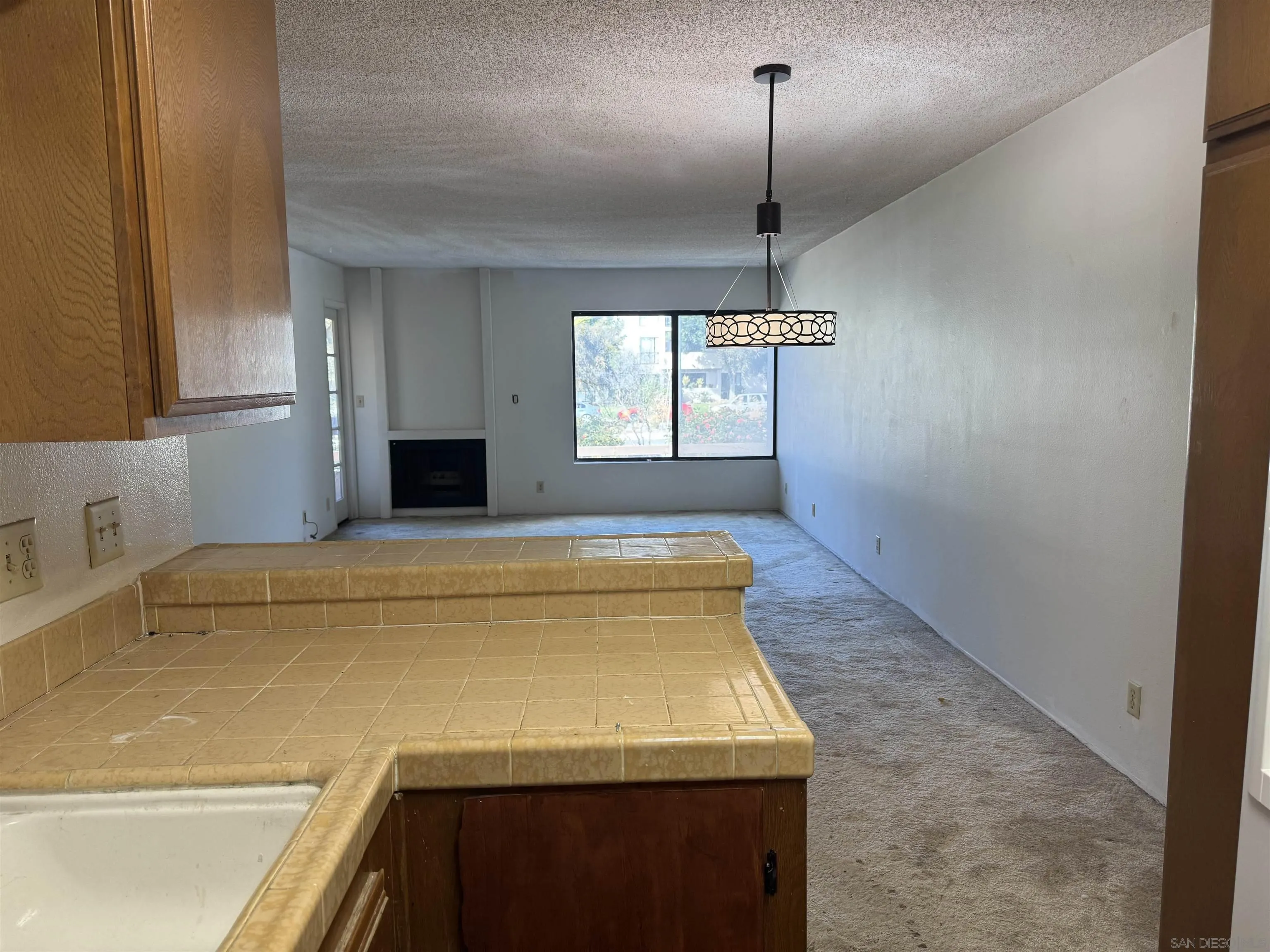 Photo #5: 260003511 Listing: Photo #5