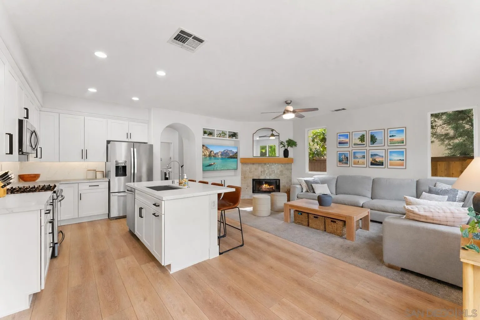 https://cdn.realtyfeed.com/cdn/127/260003512/a23da71150e08e3f3456b4ed77d9c770.webp