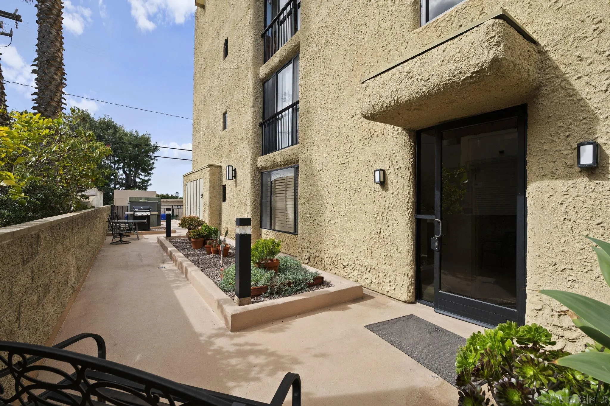 https://cdn.realtyfeed.com/cdn/127/260003514/19eacbaa24123ff2659b7dd0f063e50b.webp