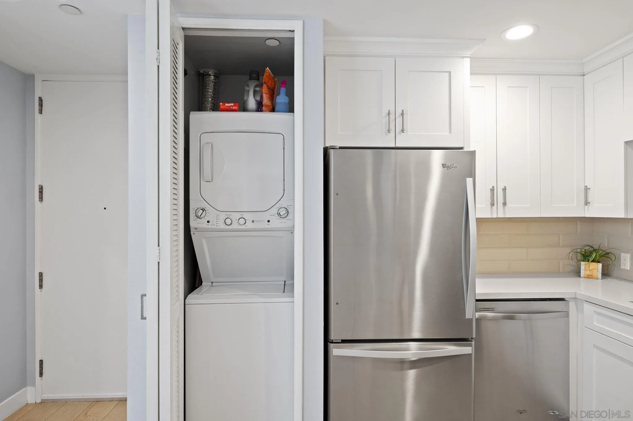 https://cdn.realtyfeed.com/cdn/127/260003514/3fba1d93be56a520b3b94e3ef49aee42.webp
