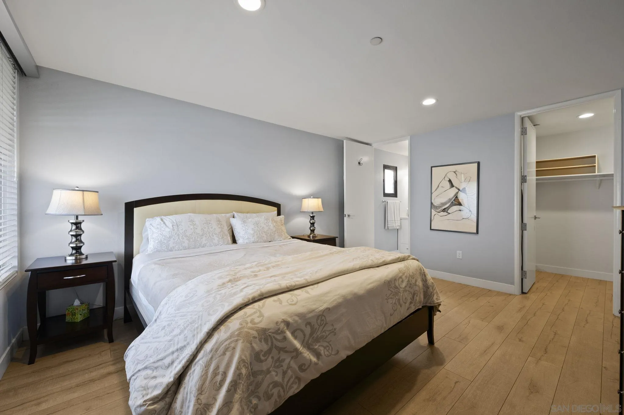 https://cdn.realtyfeed.com/cdn/127/260003514/88fe370ad5f3ea925aa20cee77ce4657.webp