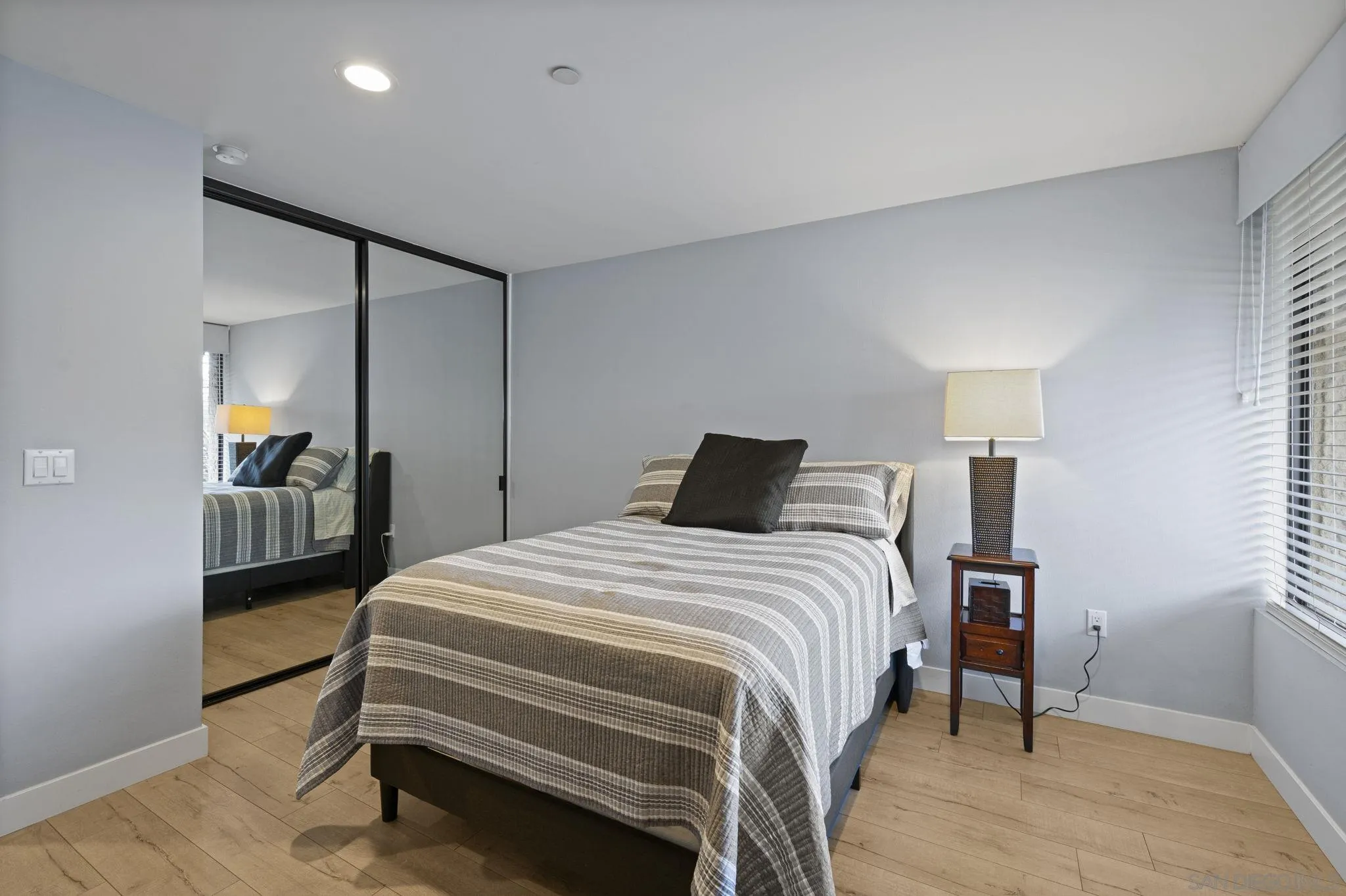 https://cdn.realtyfeed.com/cdn/127/260003514/cd3c0bdf5efddbc4e5c7db40c23e2af1.webp