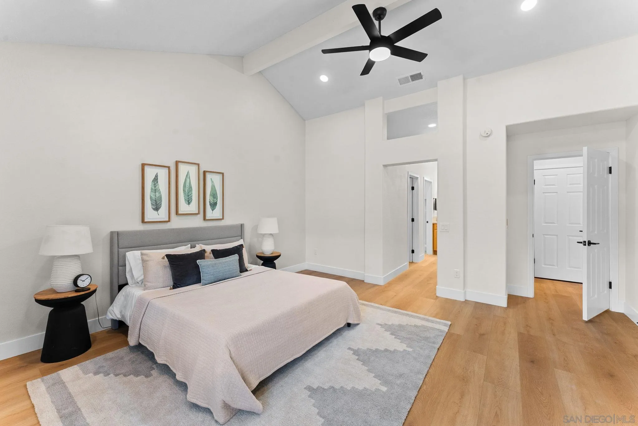 4676 Barcelona Way, Oceanside, CA, 92056
