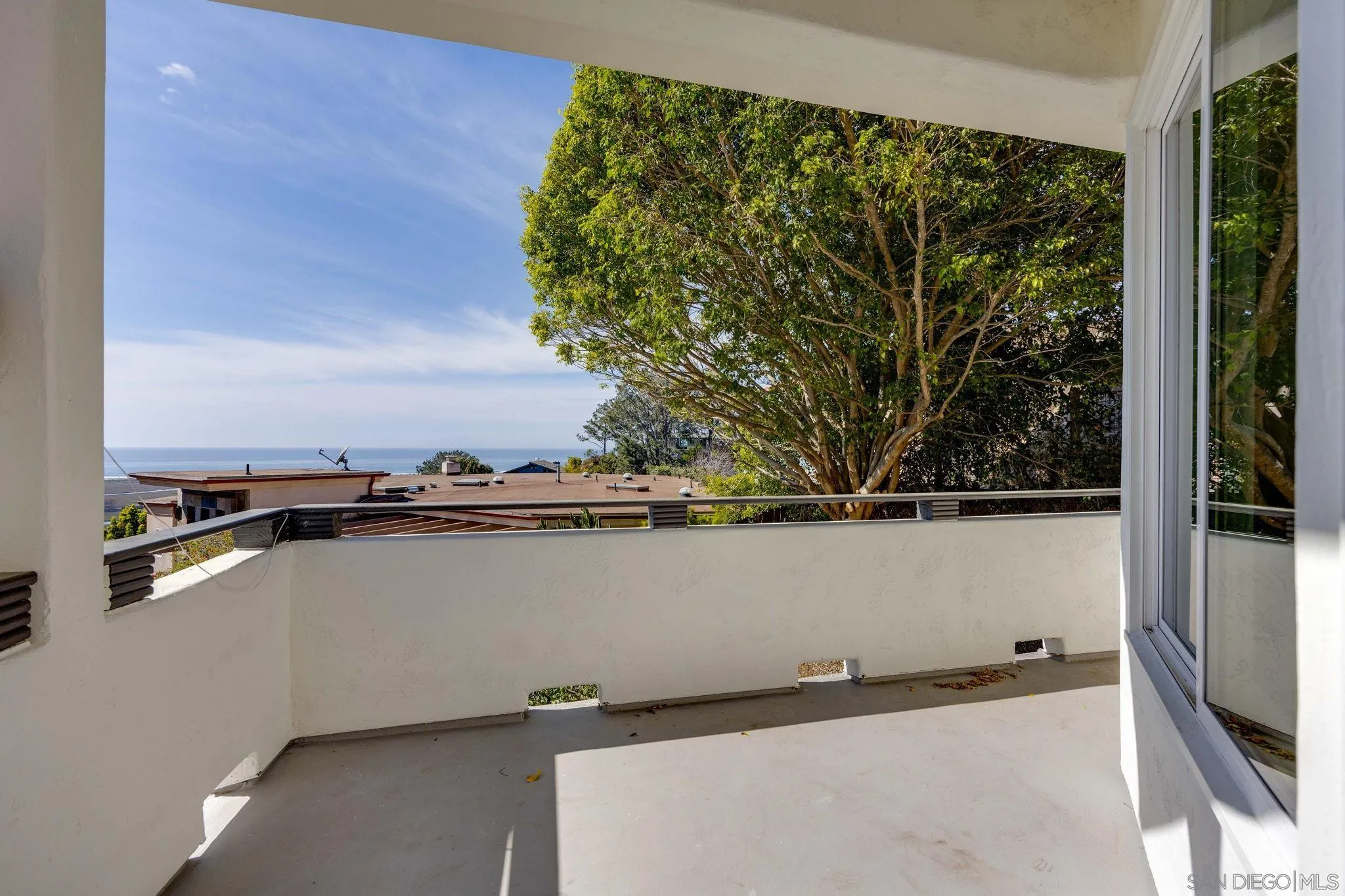 https://cdn.realtyfeed.com/cdn/127/260003519/38596137d59de5129db29679c4a76bf0.webp