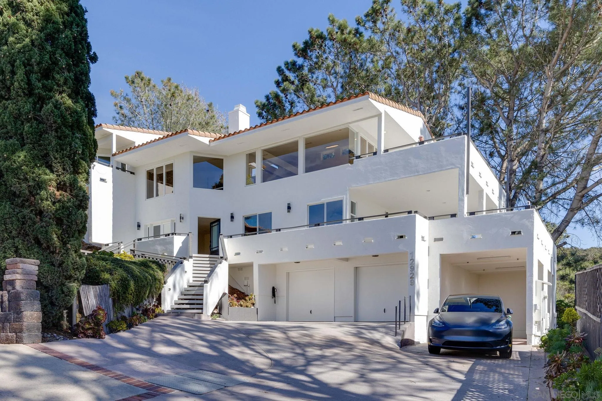 https://cdn.realtyfeed.com/cdn/127/260003519/982289262793297bee3a365c04ef5450.webp
