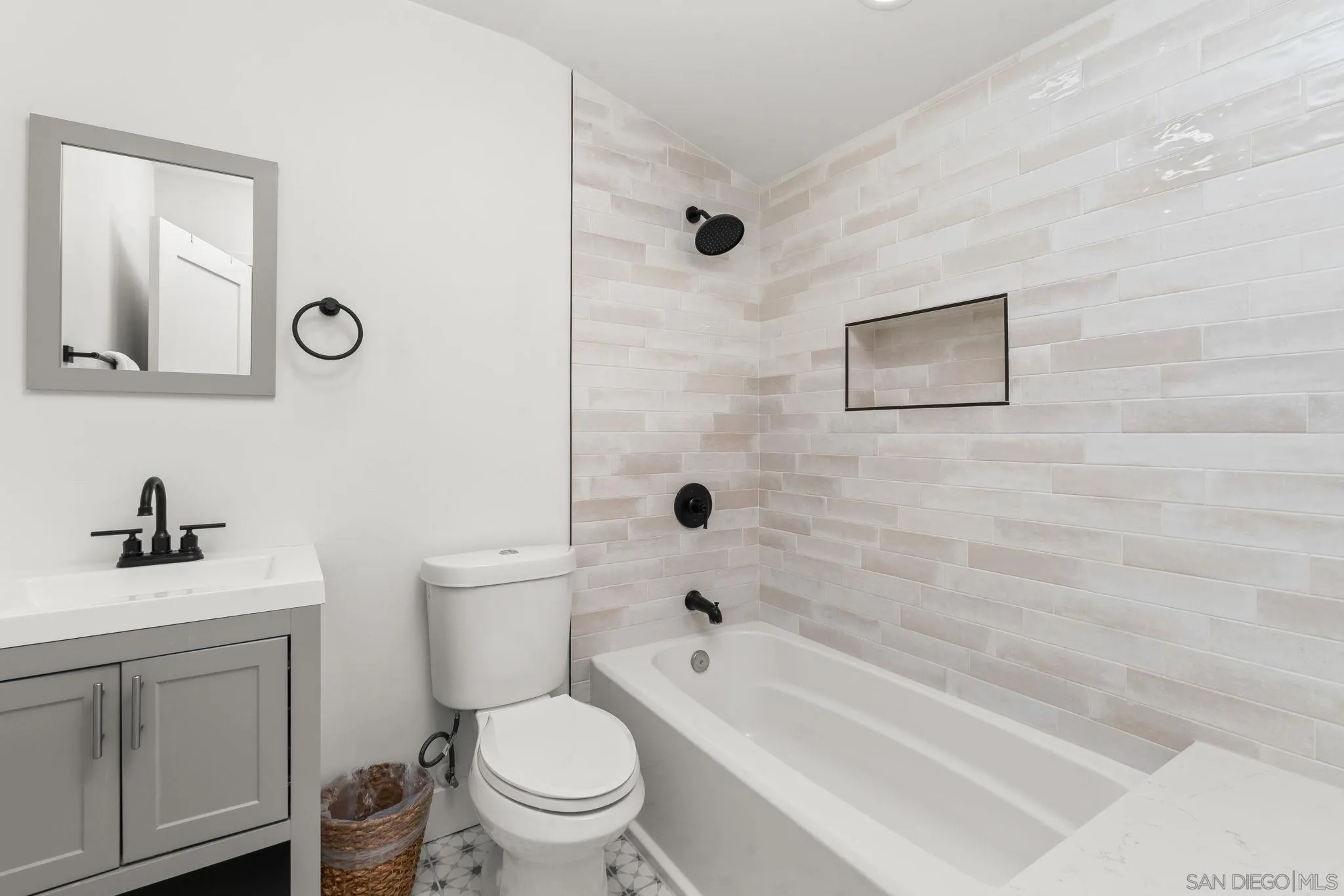 https://cdn.realtyfeed.com/cdn/127/260003525/47881b24d1c85be5bf0c57eb5d9f2c0c.webp